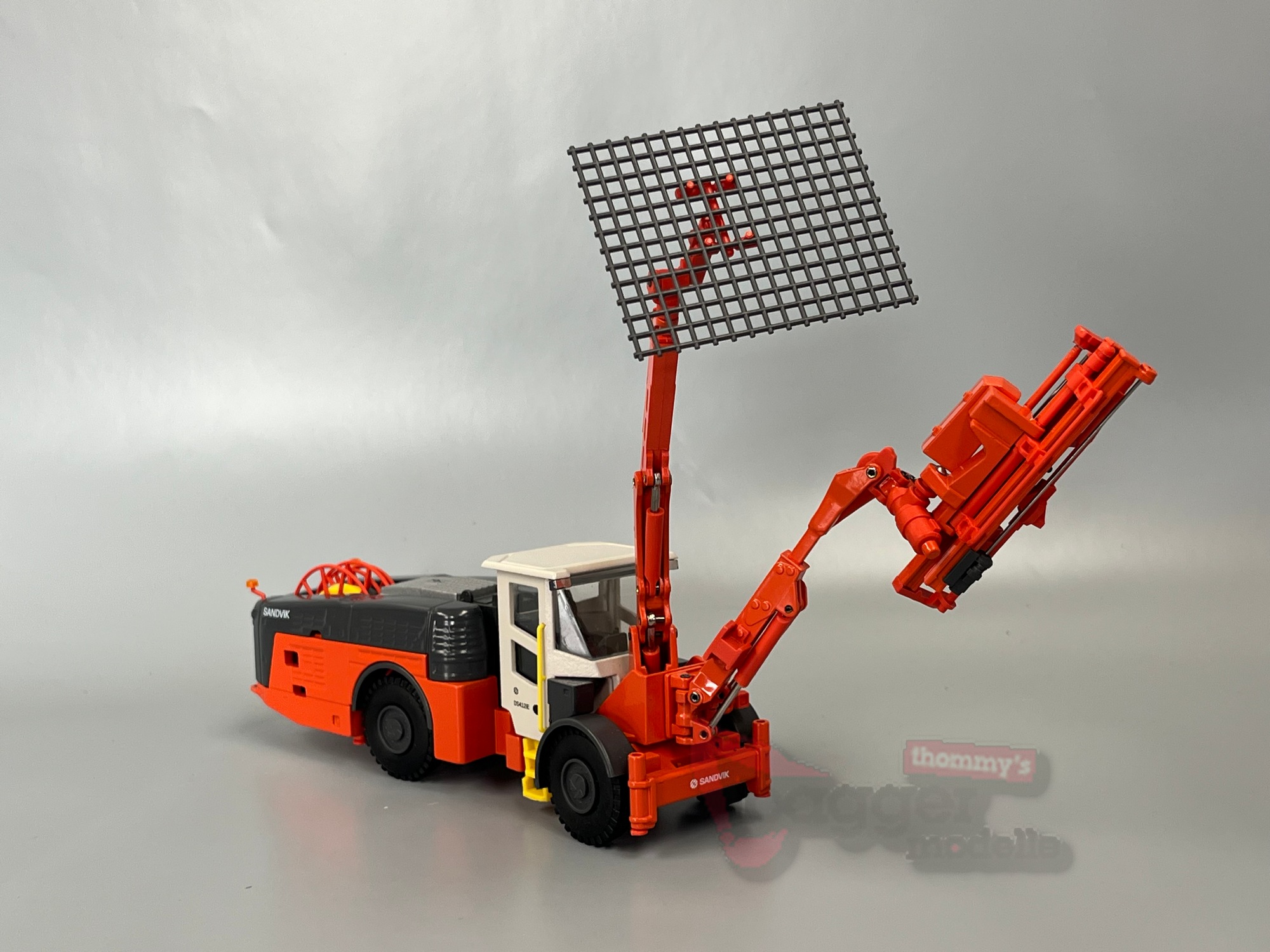 2528 - Conrad - Sandvik DS 412i  Gesteinsanker  Bohrgerät