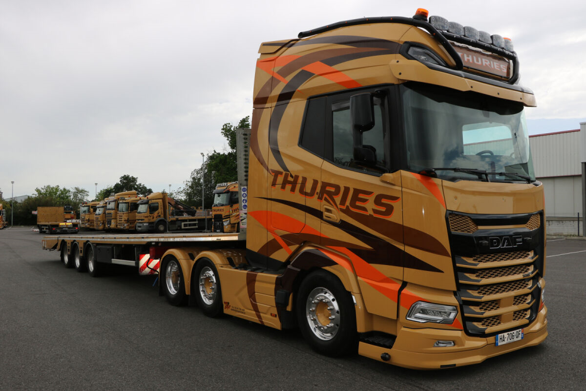 01-5091 - WSI - DAF XG+ 6x2 mit 3achs Flachbettauflieger - Thuries - FR