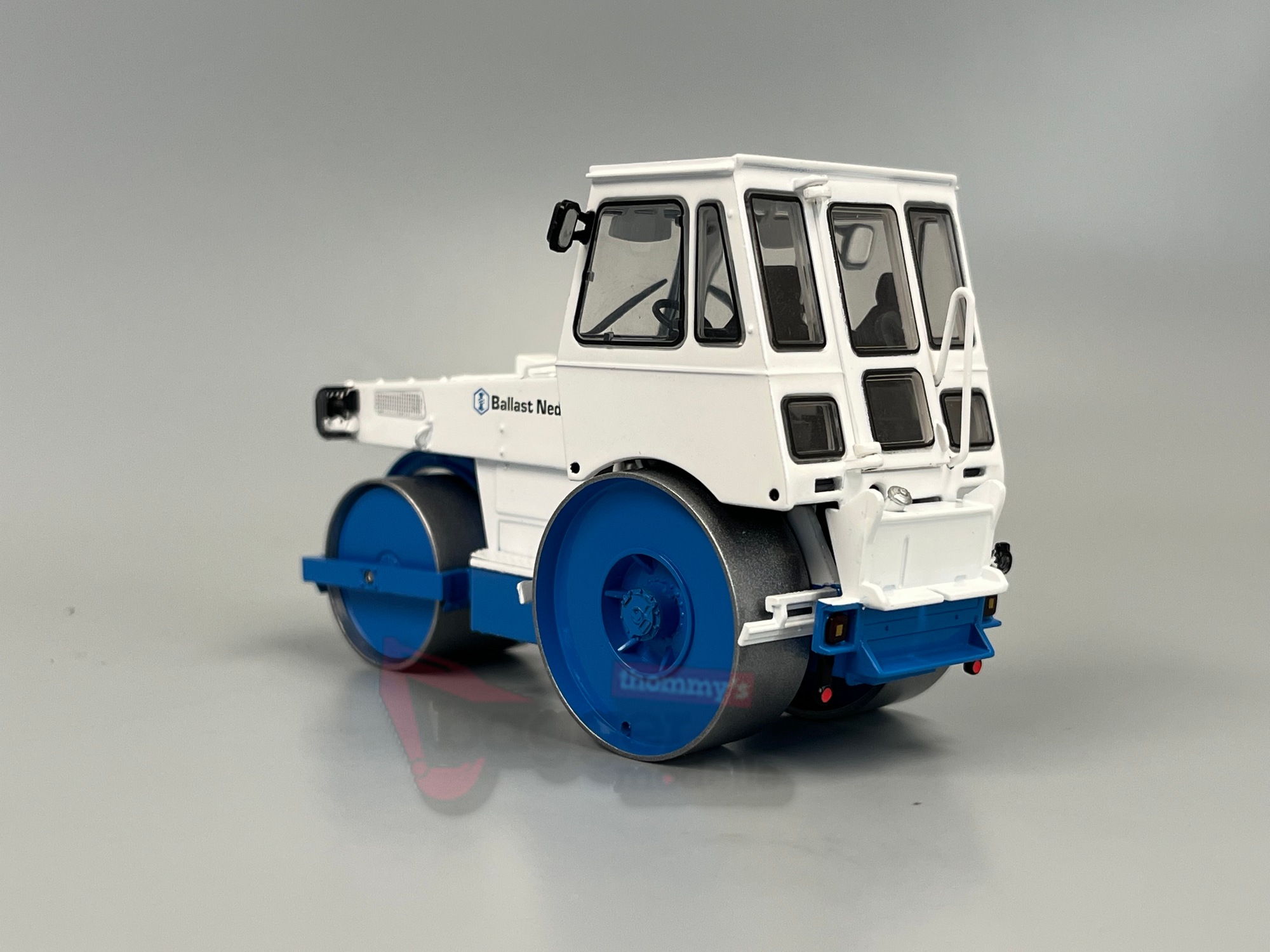 61-2017 - WSI - Hamm HW90 Walze "Ballast Nedam"