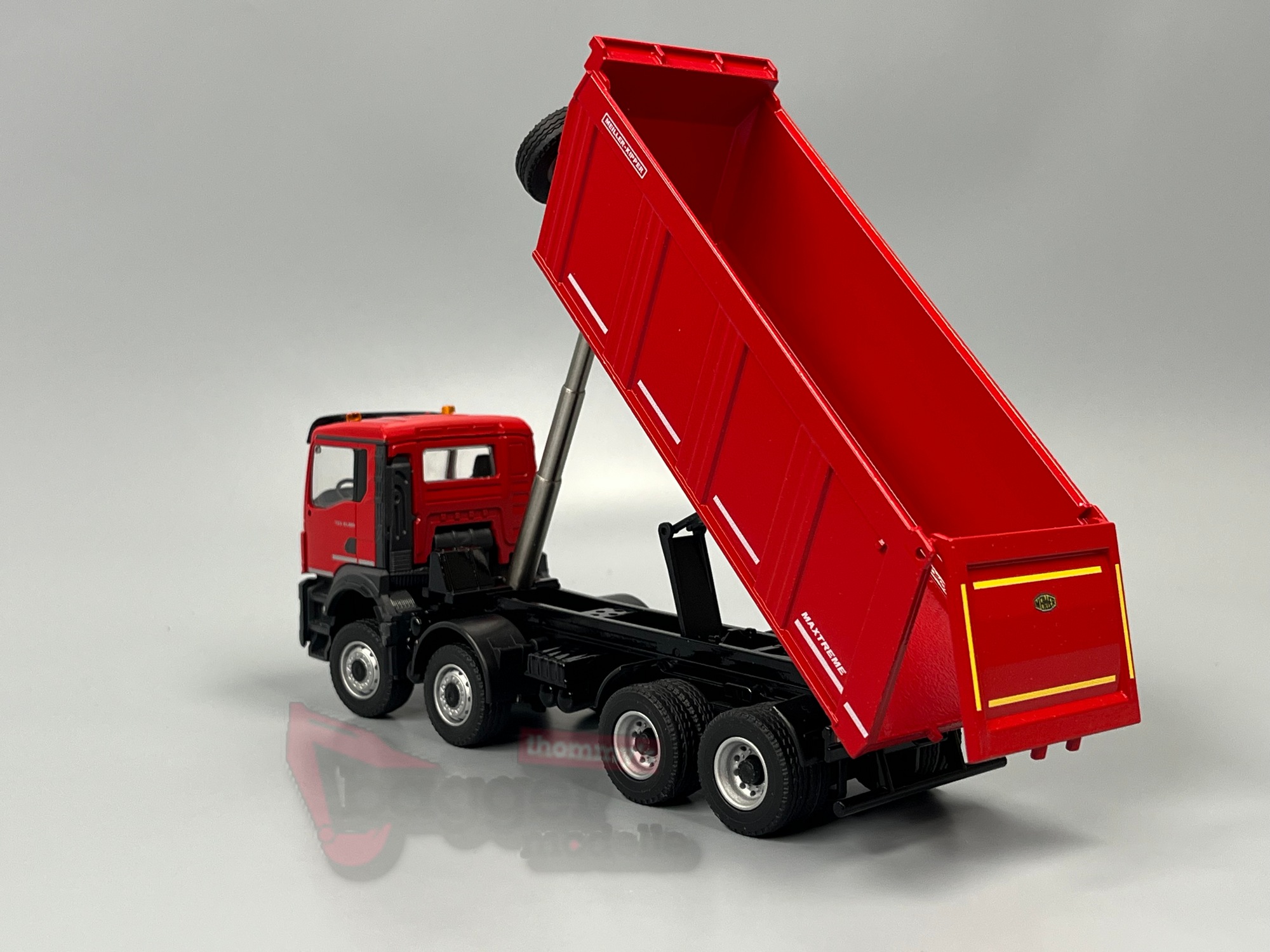 81259-3 -Conrad - MAN TGS NN 41.480 8x8 Meiller Hinterkipper  rot
