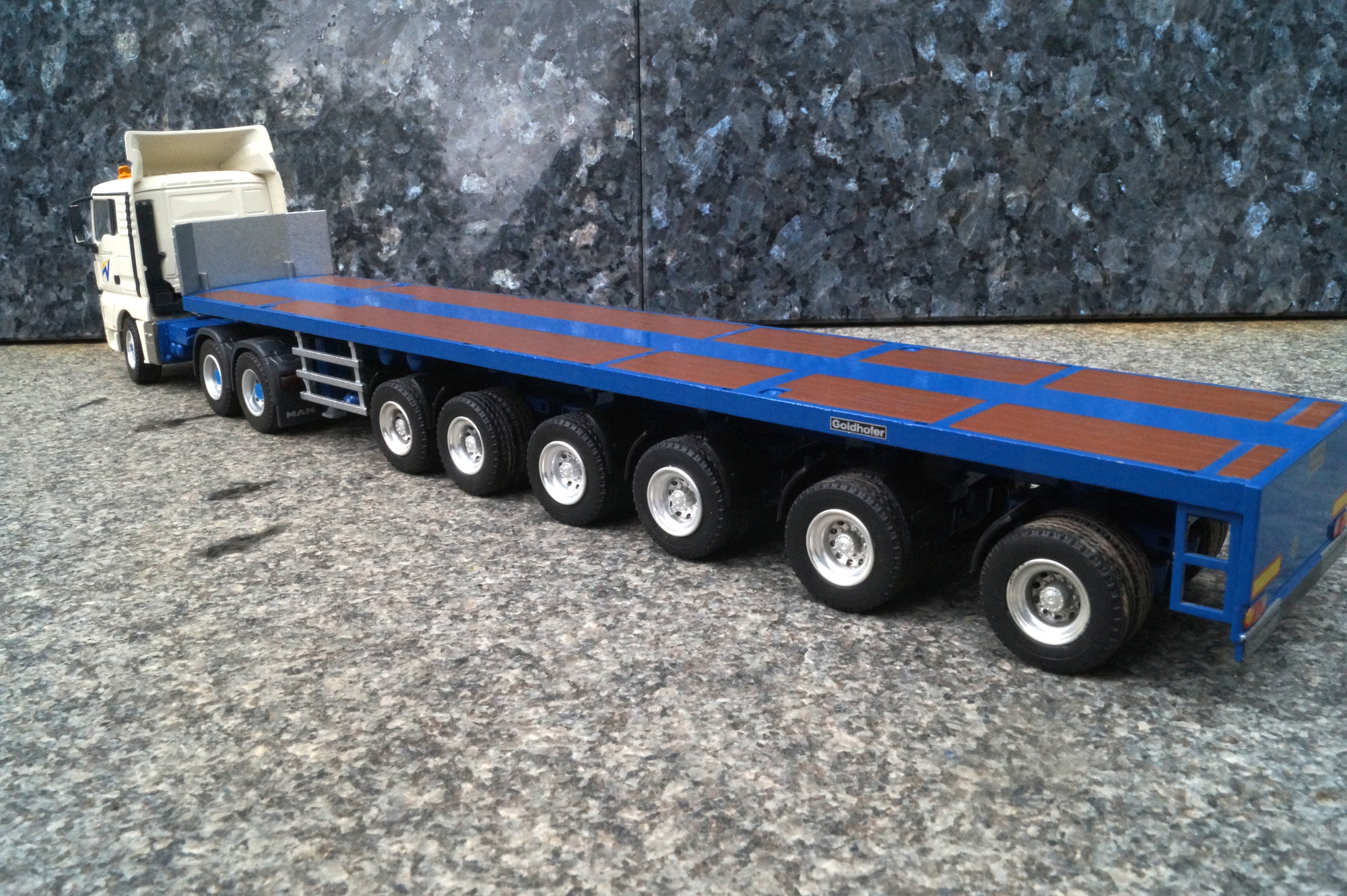 MAN 3achs Zugmaschine mit 6achs Ballastaufllieger "VOSS"