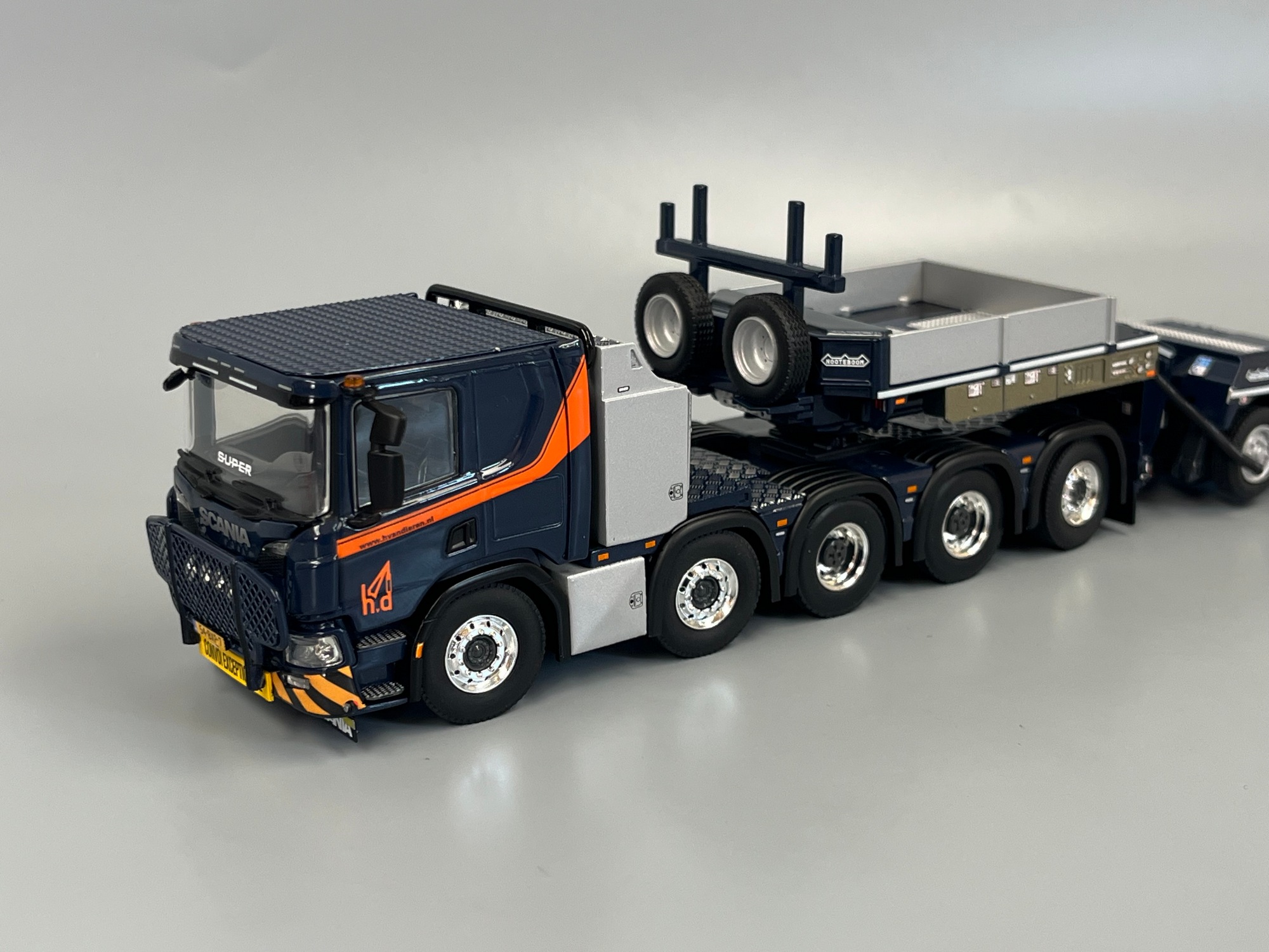 01-4877 -WSI - SCANIA P LOW CP20 10x4 Tieflader mit Dolly, 2- bis 5-achsig - H. van Dieren - NL