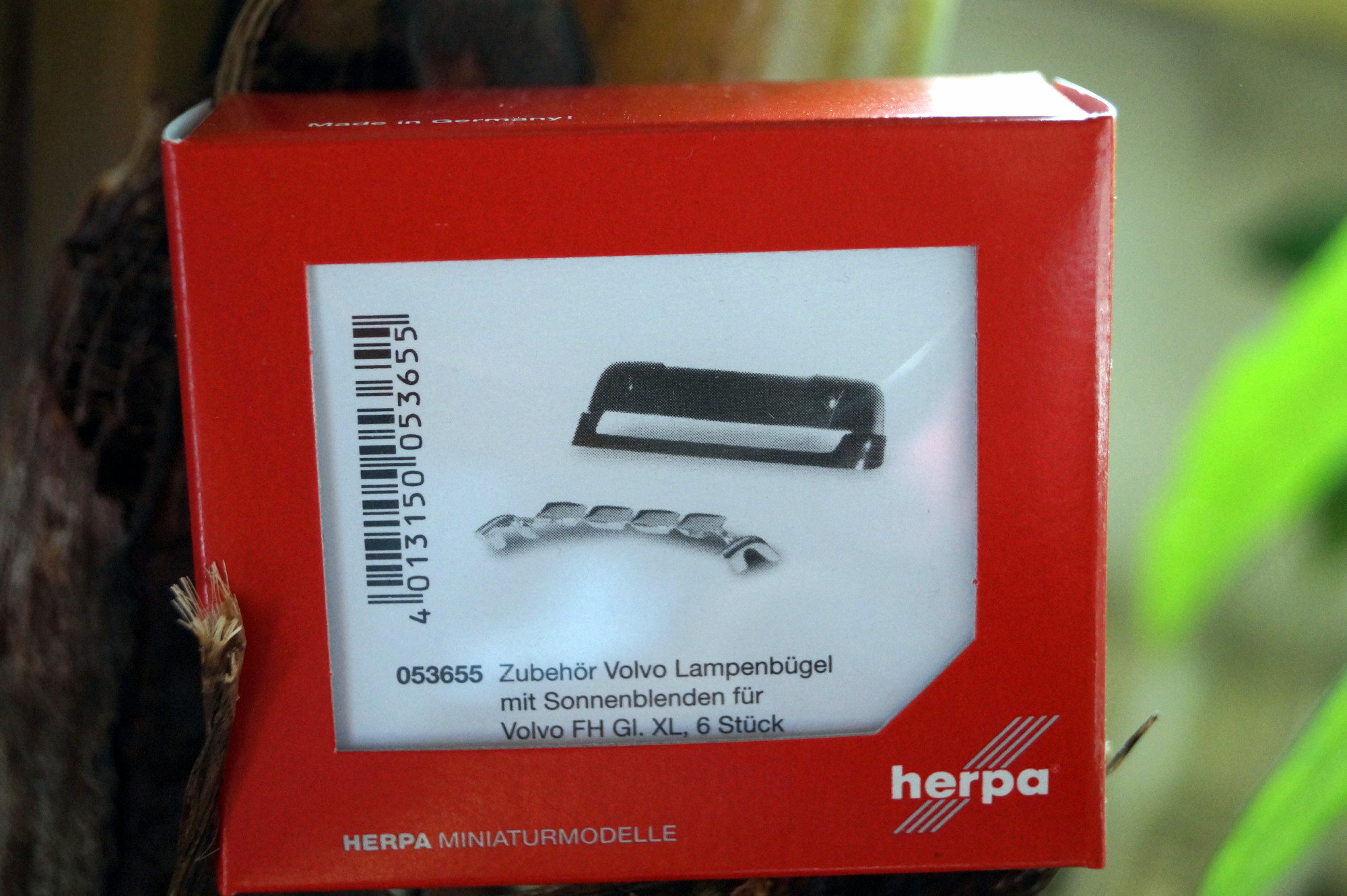 053655 -Herpa - -Zubehör Volvo >Lampenbügel  mit Sonnenblenden für Volvo FH GL XL 6 Stück