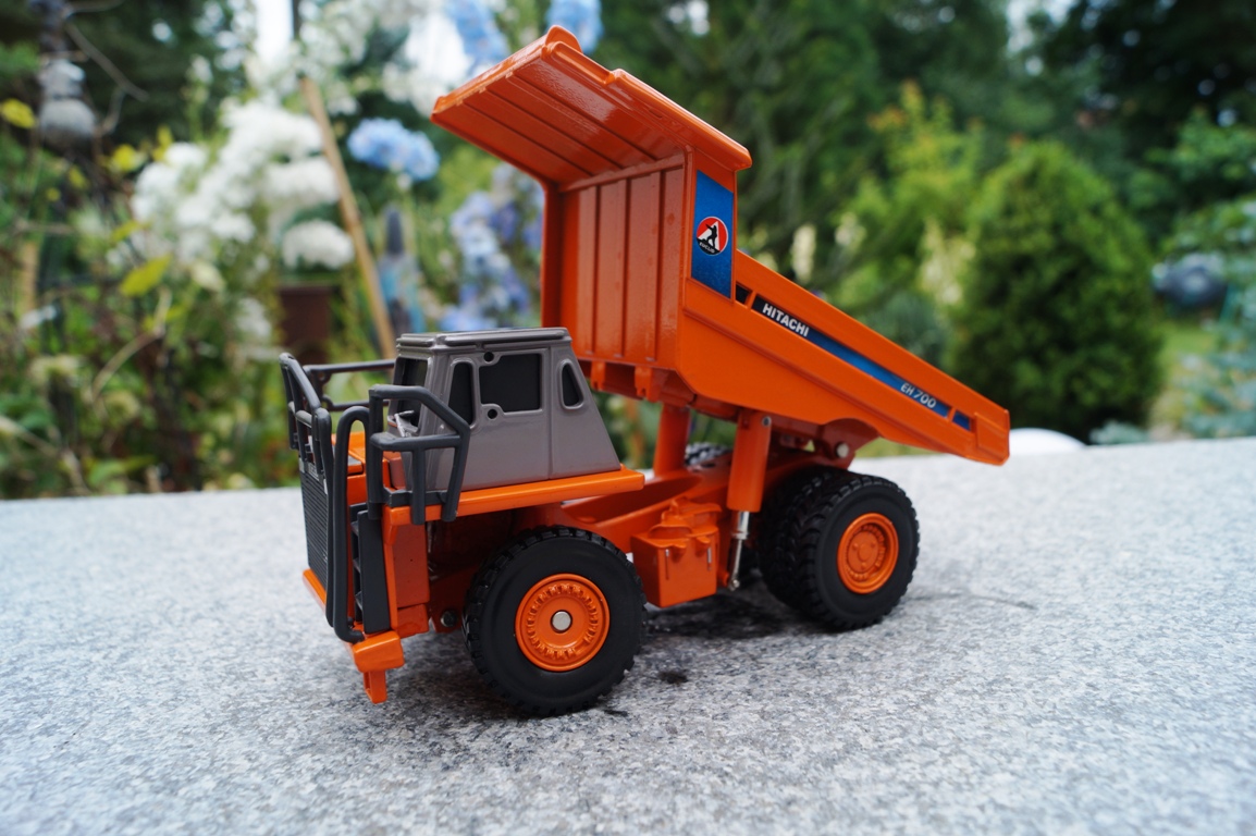Hitachi EH 700 Muldenkipper