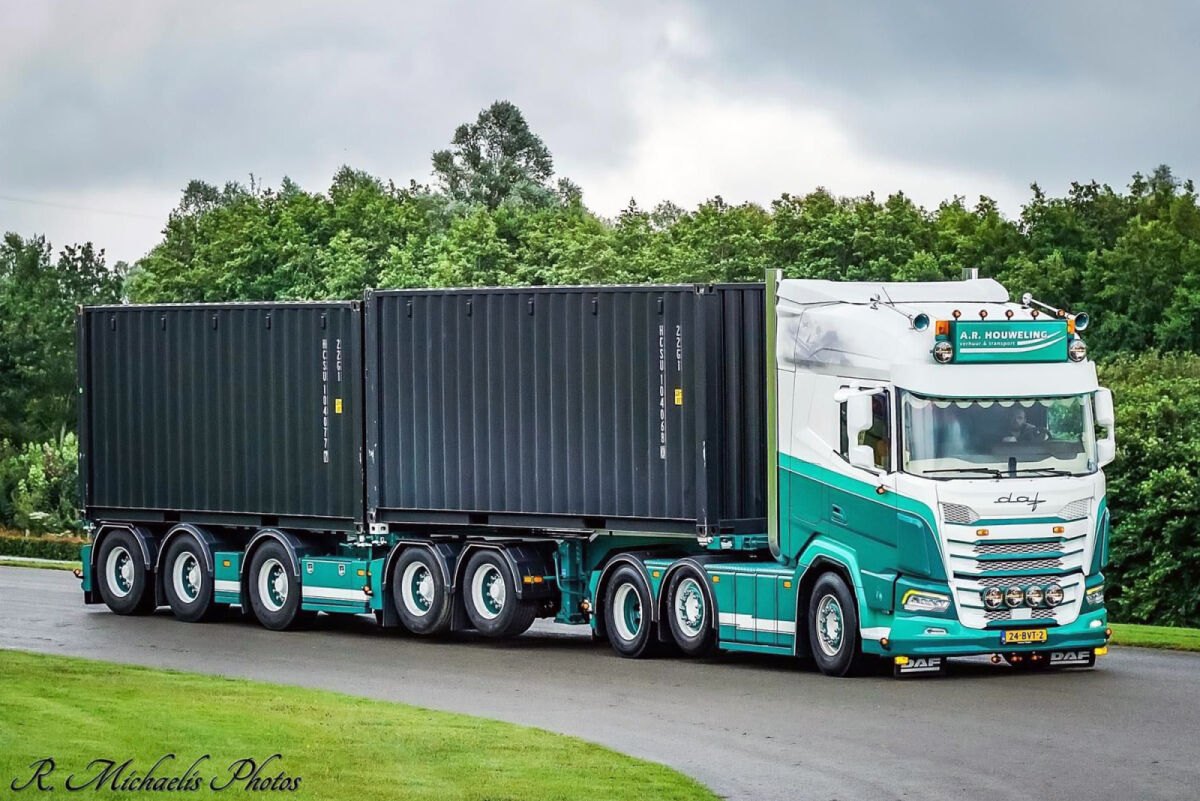 01-5043 - WSI - DAF XF SH 6x2 mit 2Connect Combitrailer 2x 20ft. - A.R. Houweling - NL