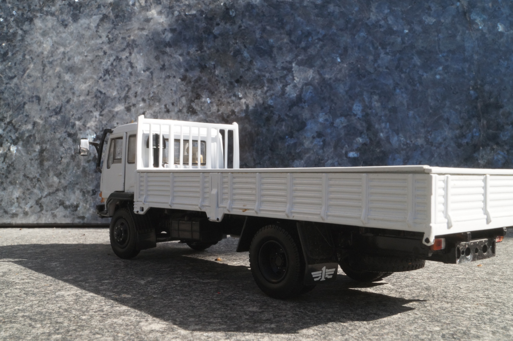 FAW 2achs Pritschen LKW