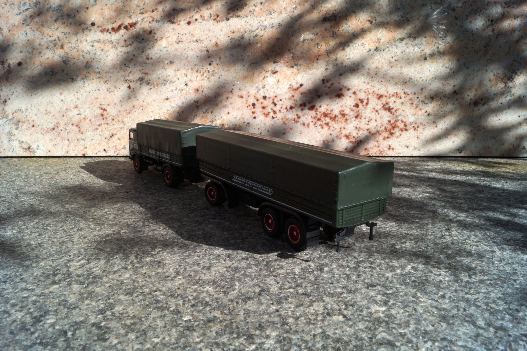 310871 - Herpa - Büssing LU 11/16 Planen-Hängerzug "Adam Offergeld"