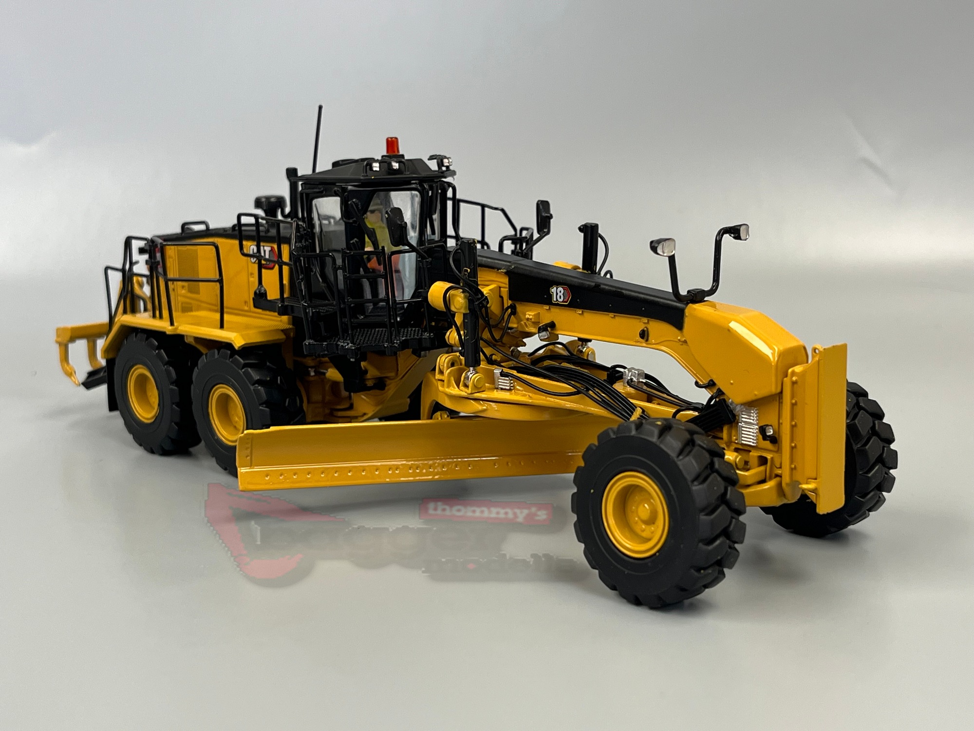 85521 -DCM - CAT 18 Motorgrader "Next Generation"