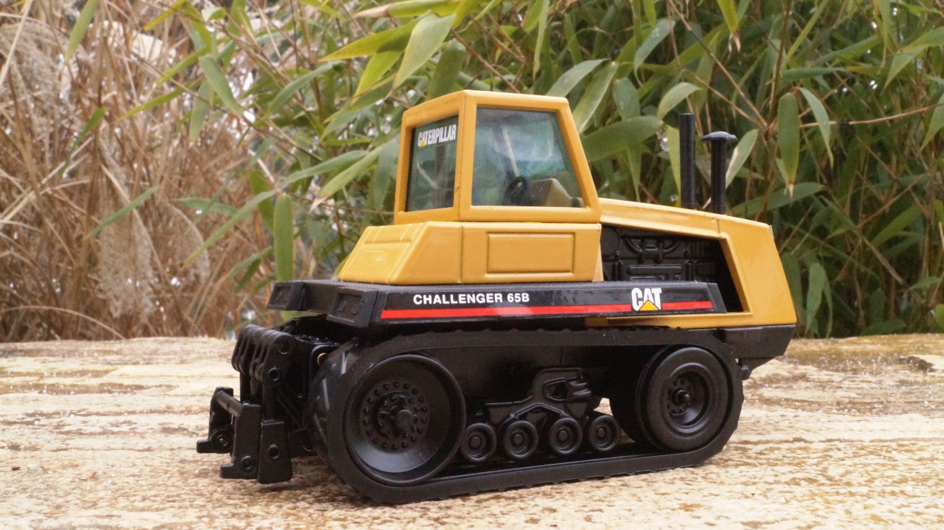 CAT 65B Challenger
