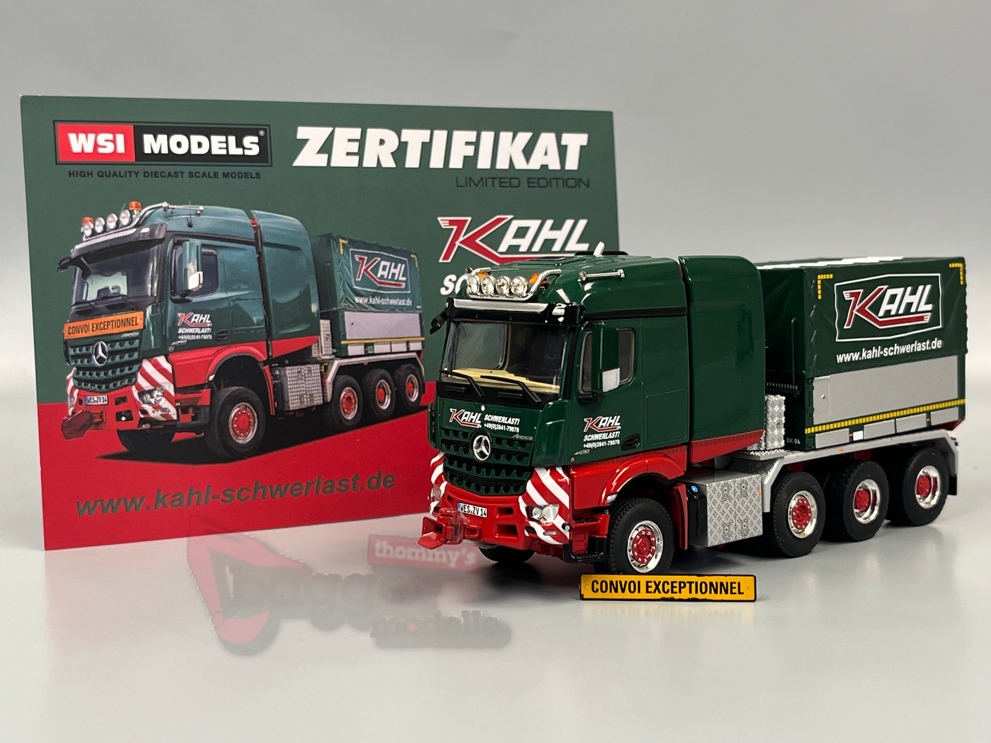 02-3861 - WSI - Mercedes-Benz Arocs 8x6 4achs Schwerlast-Zugmaschine mit Pritsche - Kahl -