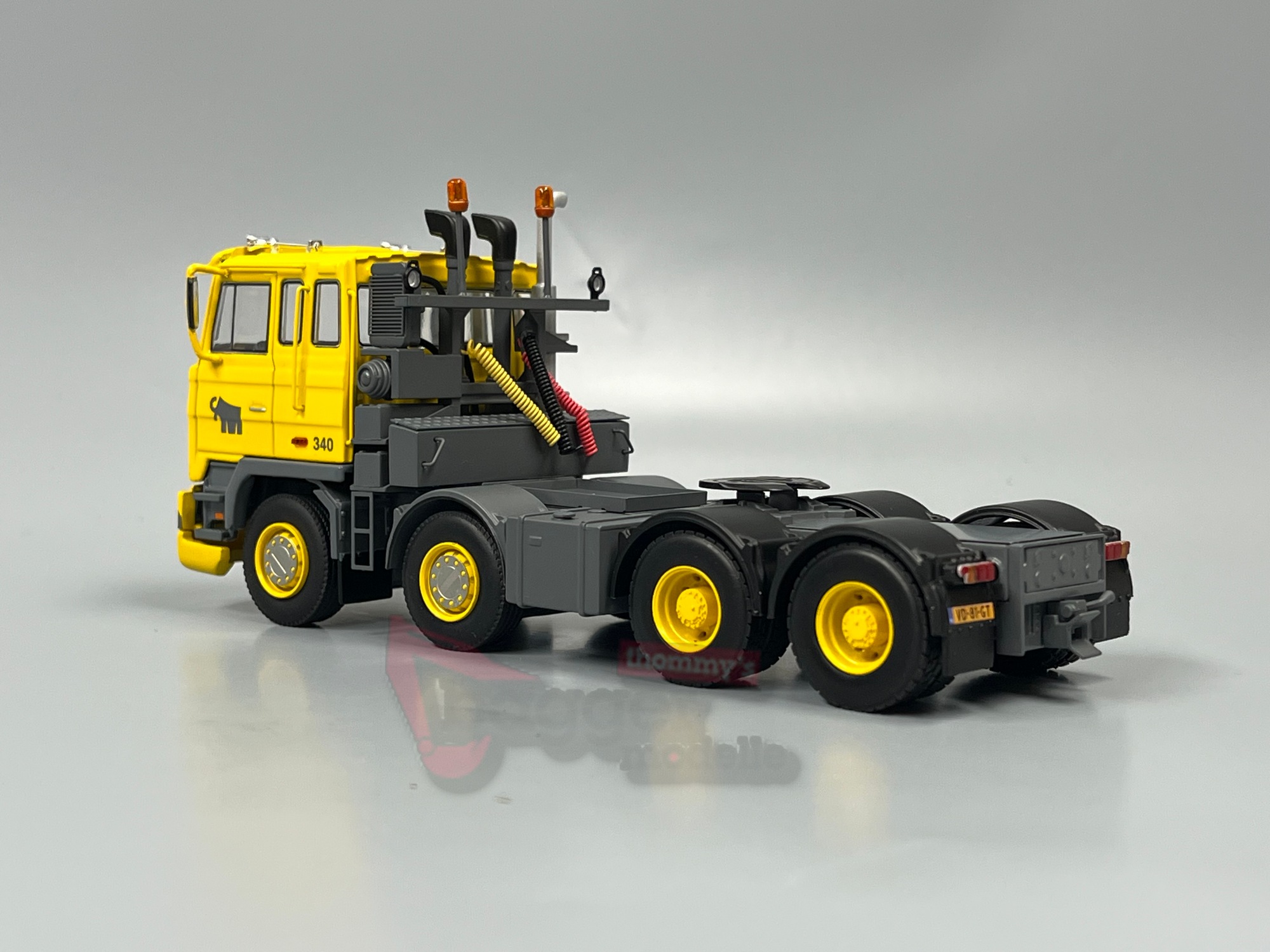 410321 - WSI - FTF FS 8x4 4achs Schwerlastzugmaschine - Mammoet