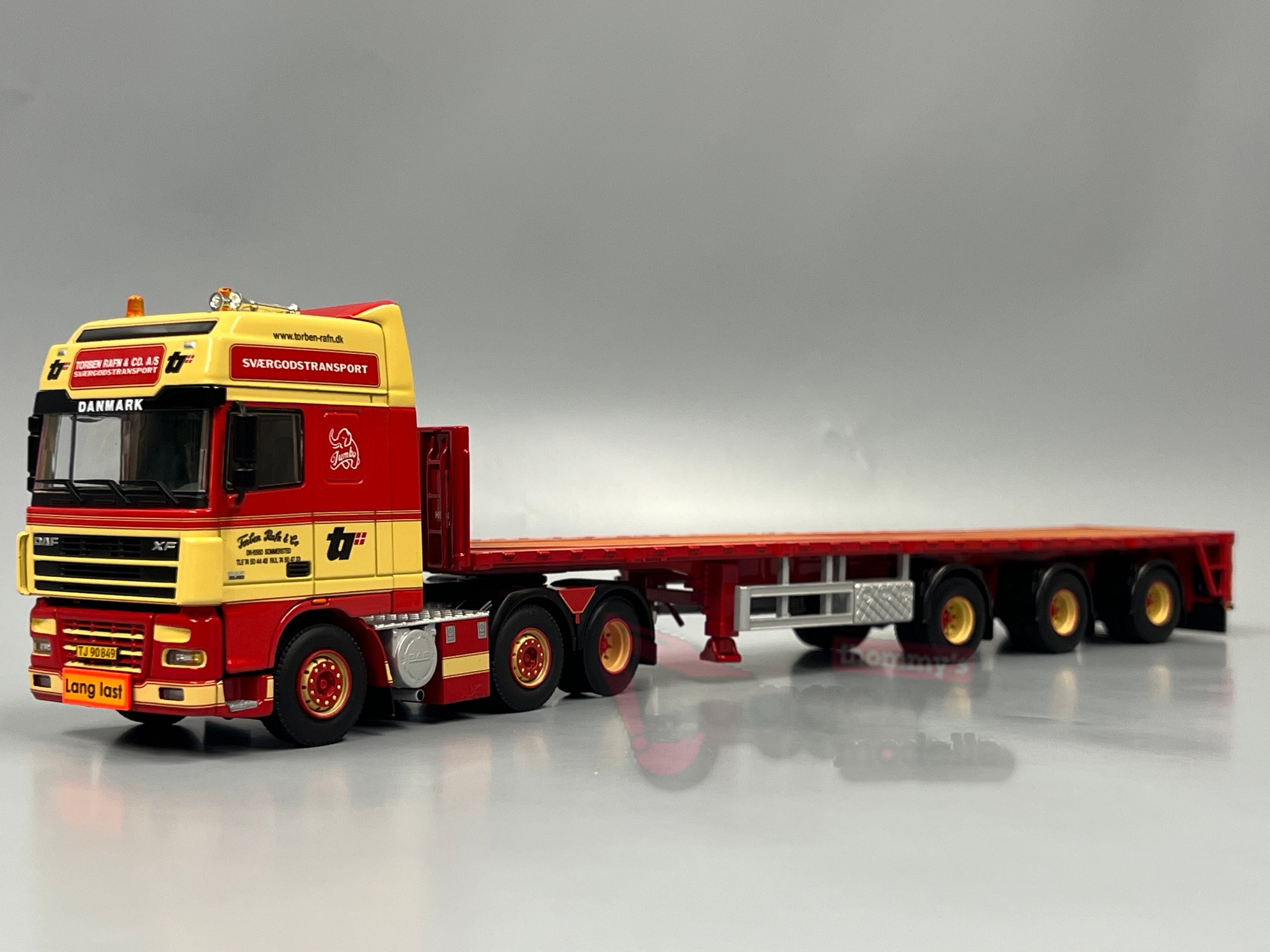 01-4446 - WSI - DAF XF95 SSC 6x2 mit 3achs Flachbettauflieger - Torben Rafn - DK