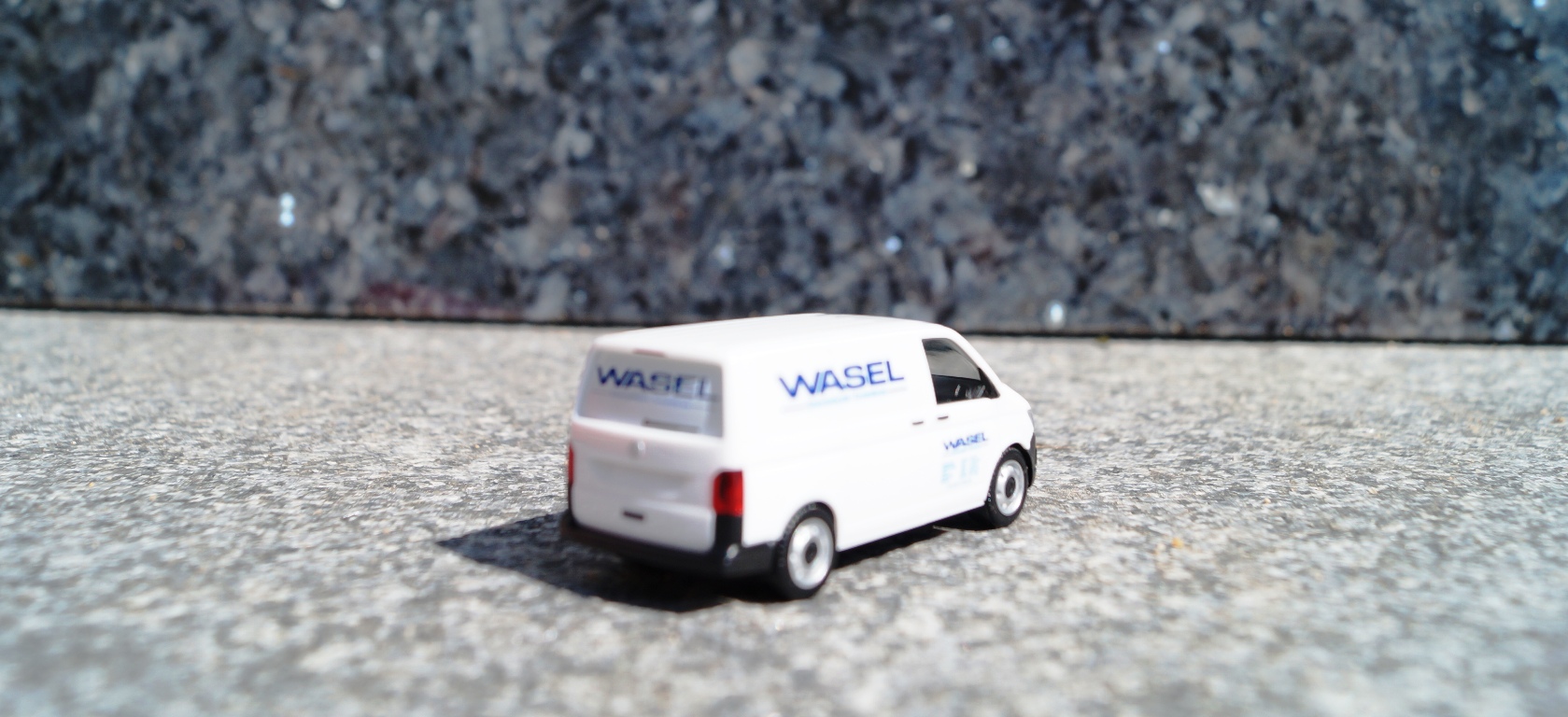 093644 - Herpa -Volkswagen (VW) T6 Kombi Bus "Wasel Servicefahrzeug