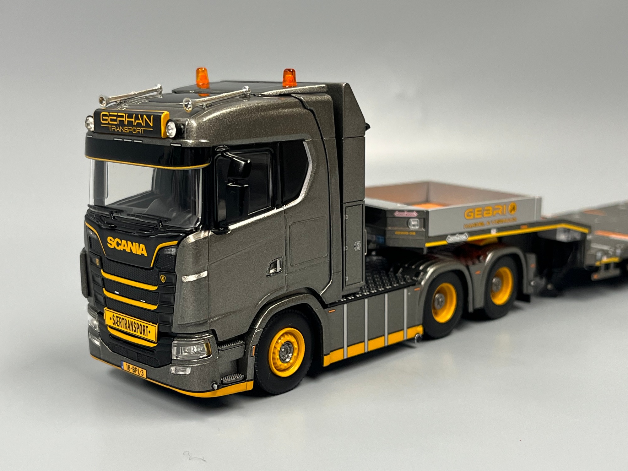 01-4711 - WSI - Scania S Normal CS20N 3achs mit 6achs Tieflader "Gerhan Transport"