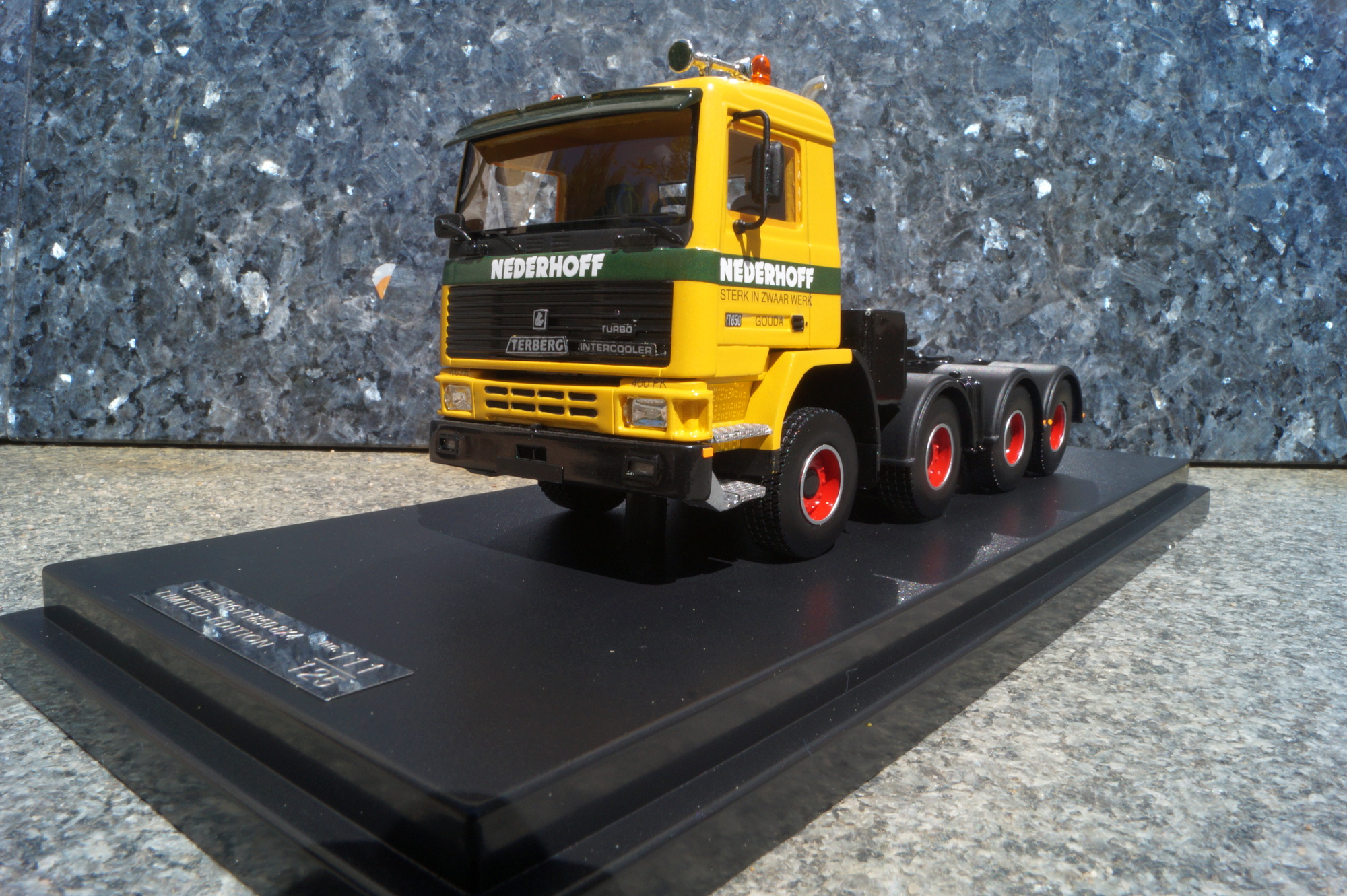 60-1004 - IMC - Terberg F 1850 W 8x4 Zugmaschine - Nederhoff