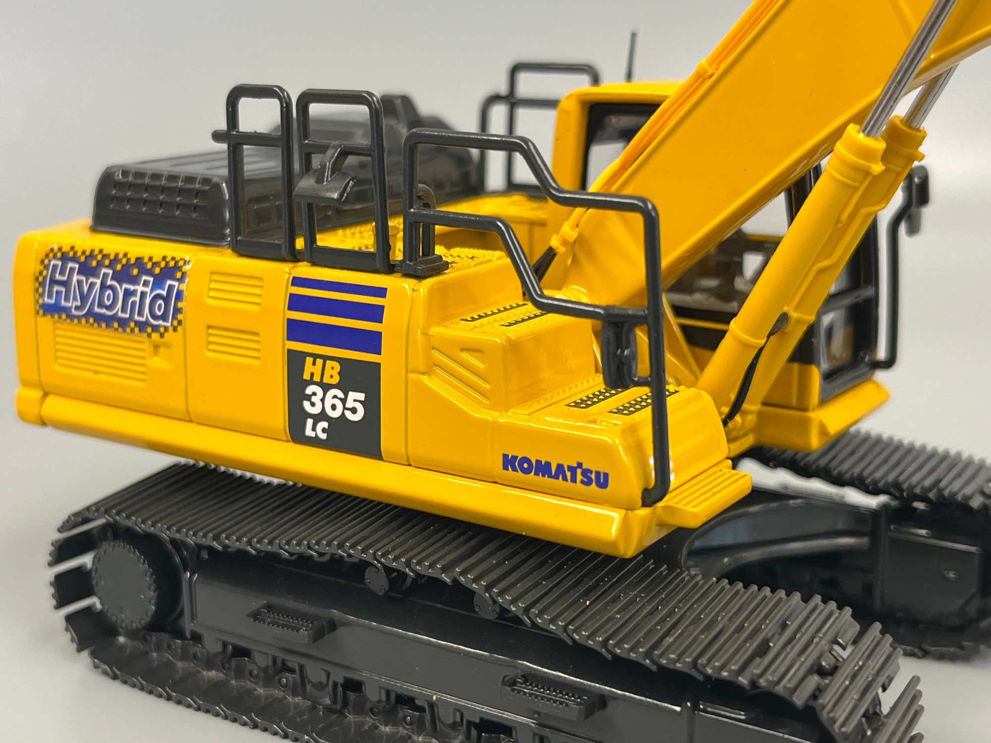 503412 - First Gear - KOMATSU Bagger HB 365LC-3 Hybrid