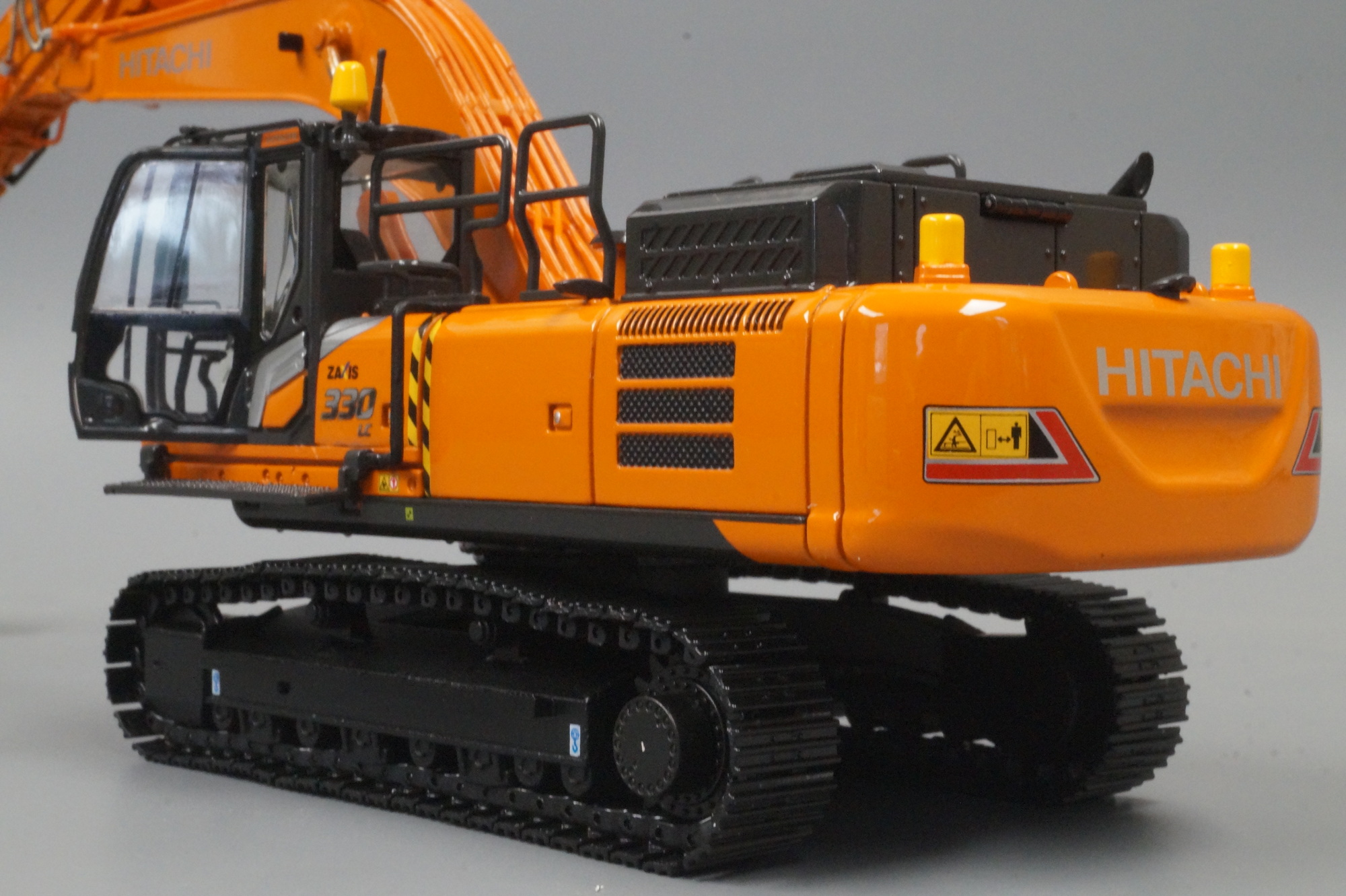 30143-3 -Replicars - HITACHI Bagger ZX330LC-7 mit Teleskopstiel