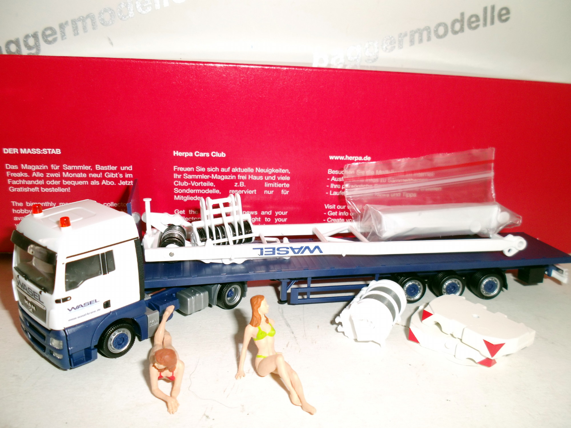 303071 - Herpa - MAN TGX XLX Lowliner Flachbett Sattelzug mit SA Bock" Wasel Krane"