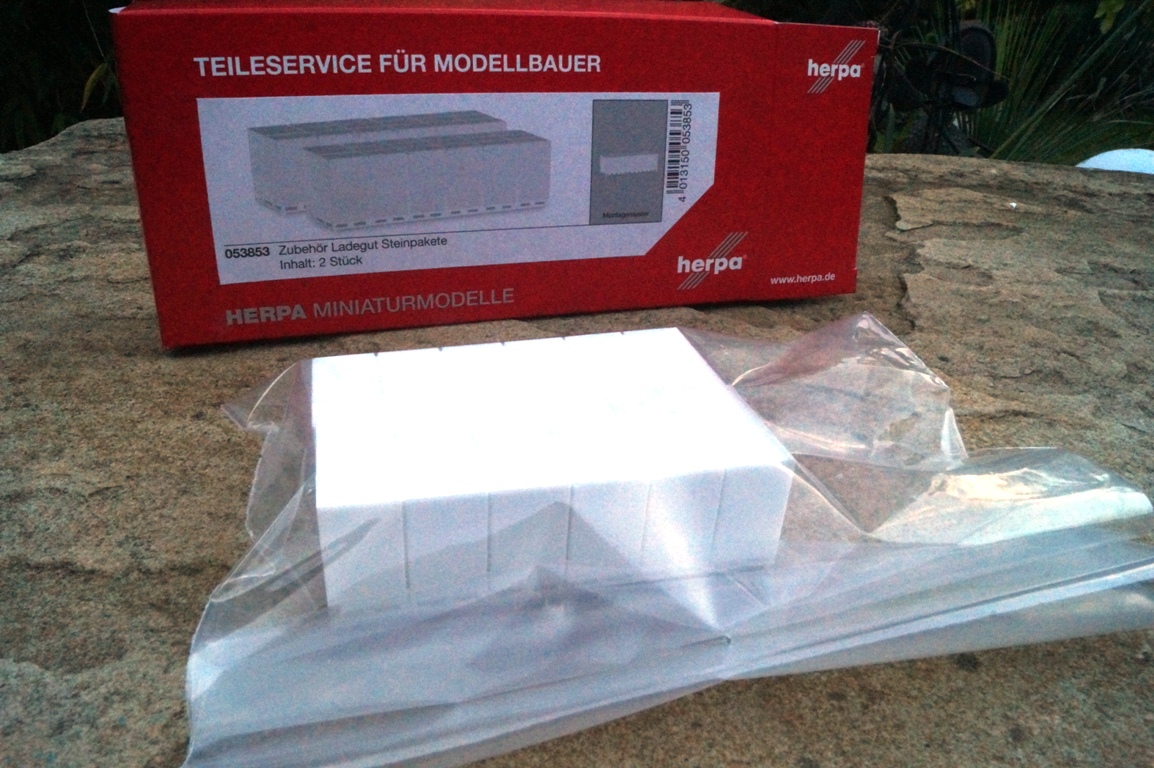 053853 - Herpa -Zubehör Ladegut Steinpakete, 2 Stück