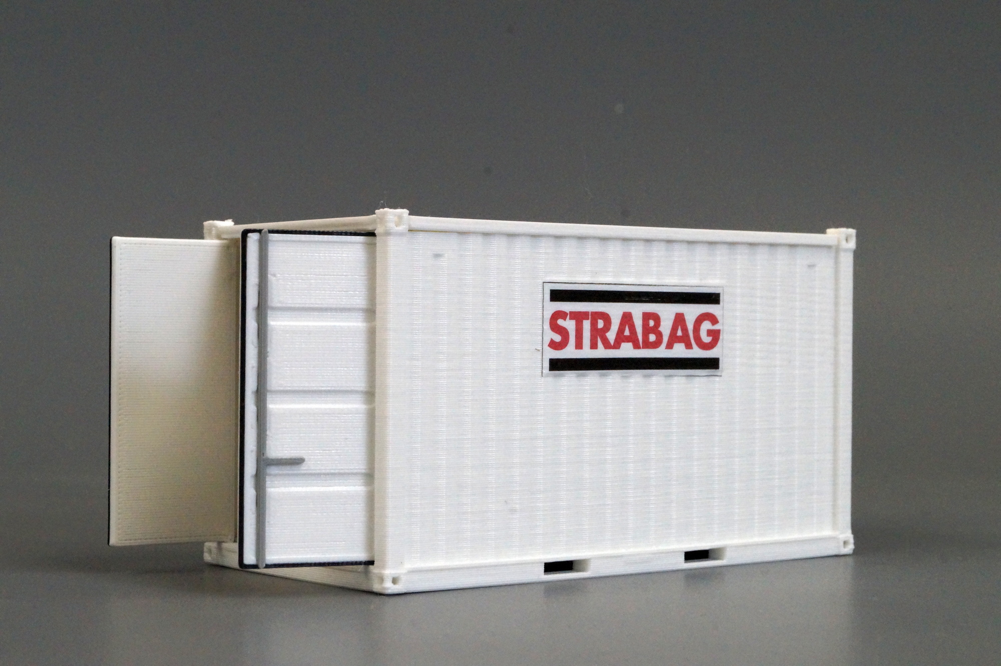 5704-2 -Thommys  - Materialcontainer 15f "Strabag"