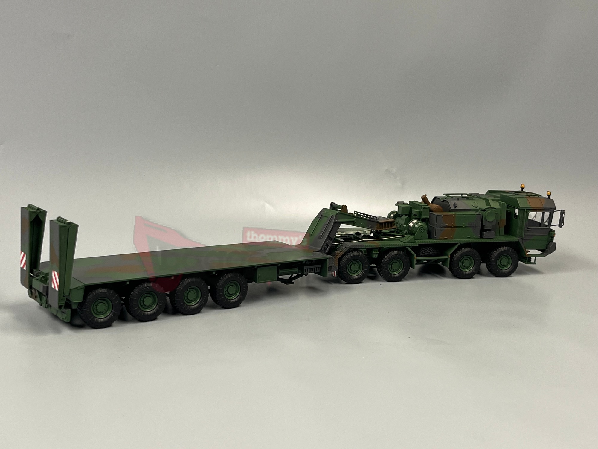 52-01 - KRANLAB - FAUN SLT-50 -2 mit 4achs Kässbohrer Tieflader - ELEFANT - Camouflage
