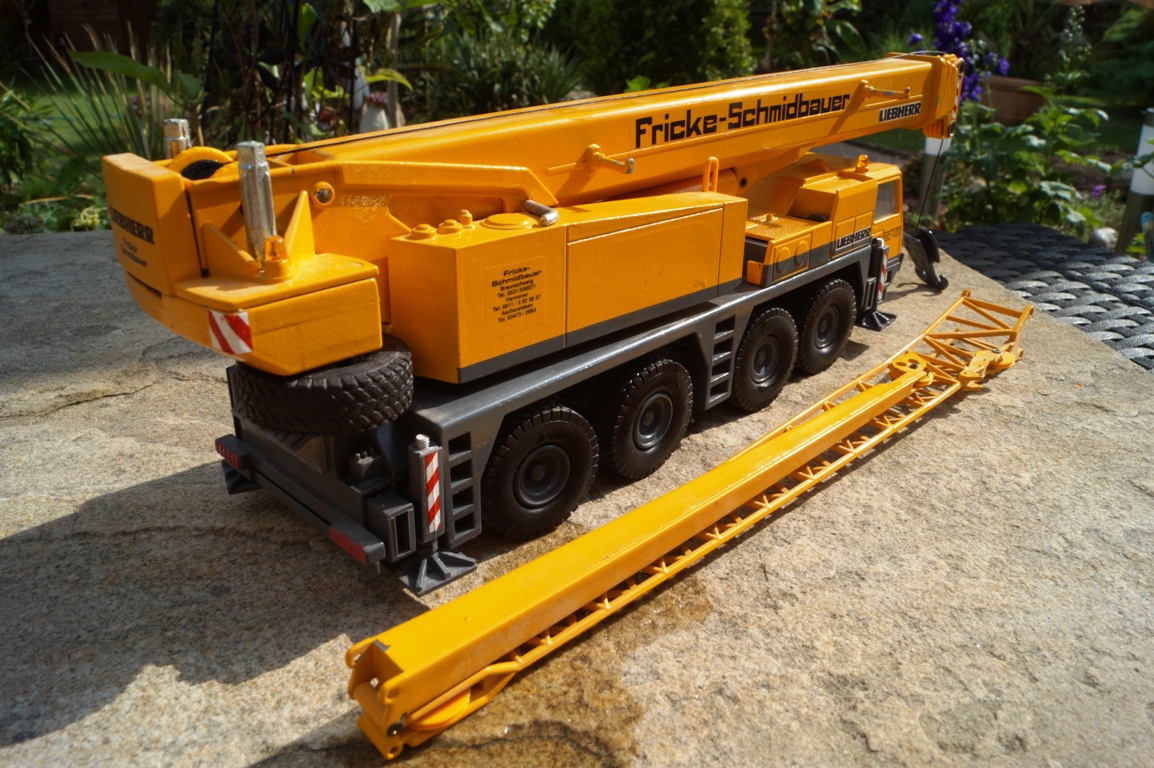 Liebherr LTM 1070 4achs Mobilkran " Fricke Schmidbauer"