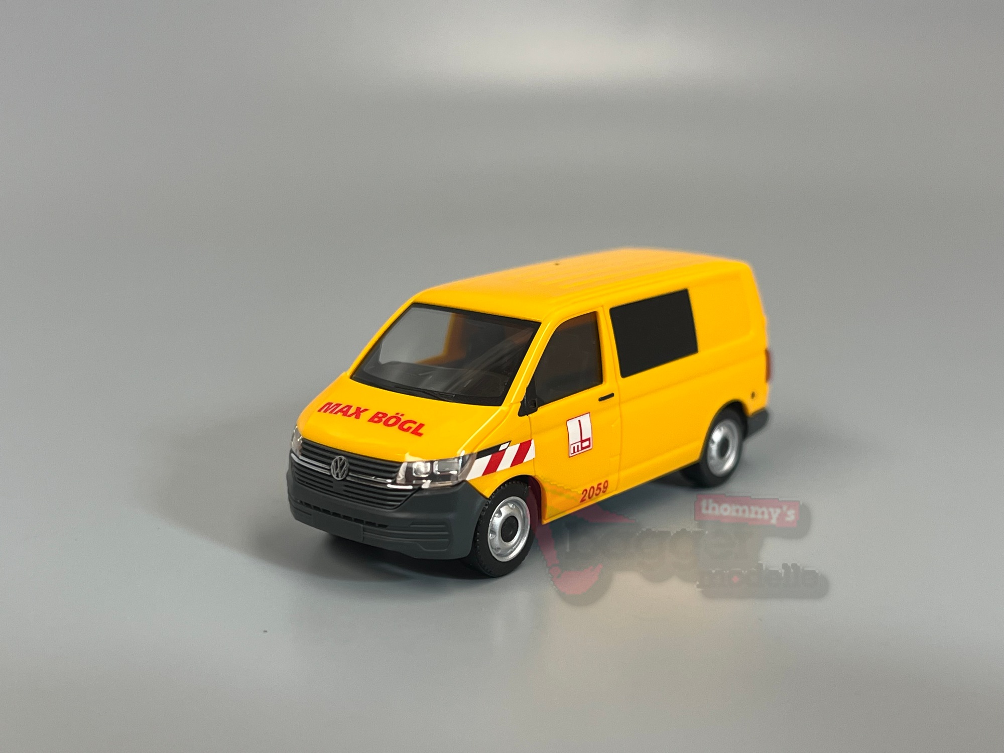 099189 - Herpa - Volkswagen (VW) T6.1 Halbbus "Max Bögl"
