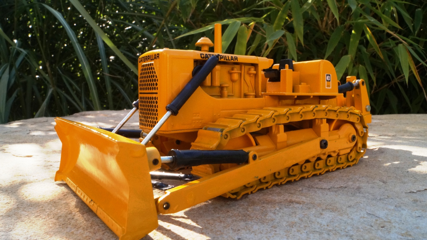 CAT D9G Raupe historisch gestempelte Edition"