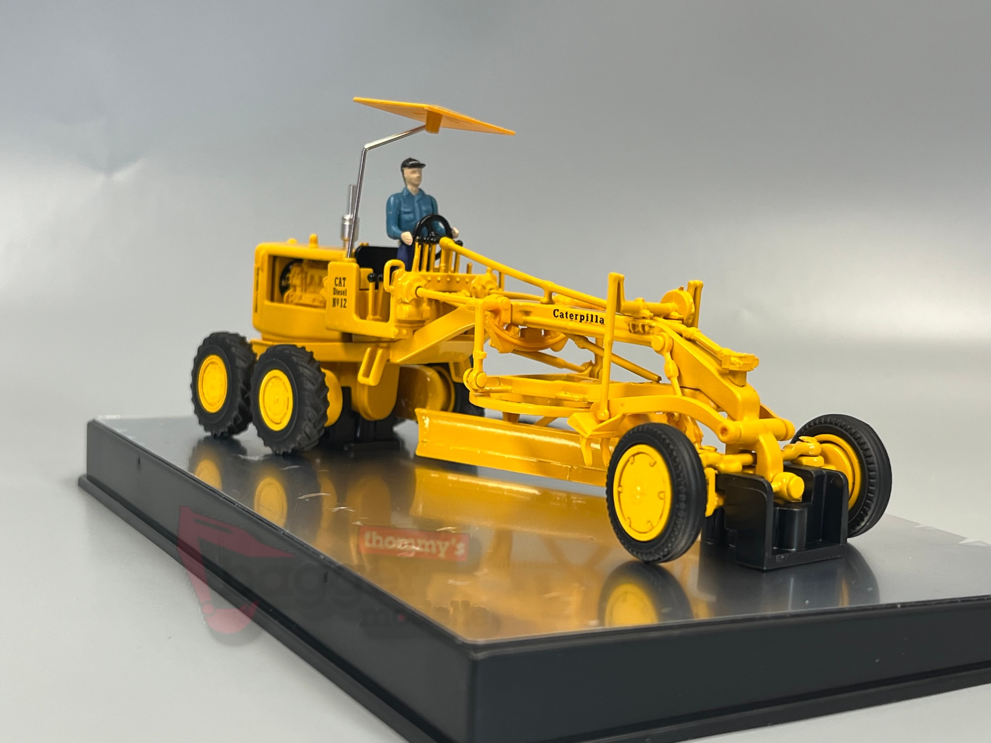 85761 -DCM - CAT  Motorgrader NO 12