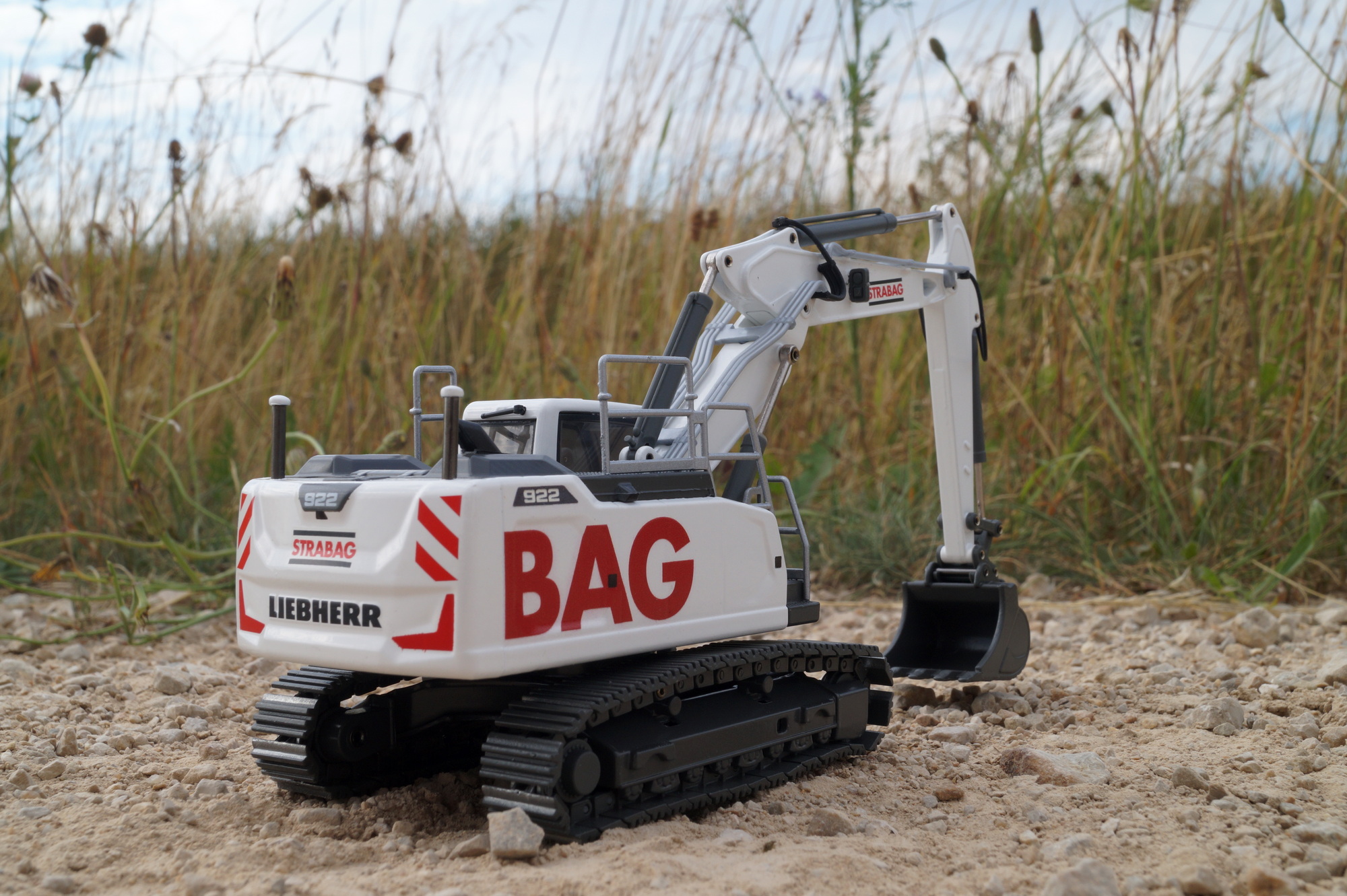 2223-2 - Thommys - Liebherr R 922 Raupenbagger Verstellausleger "Strabag"