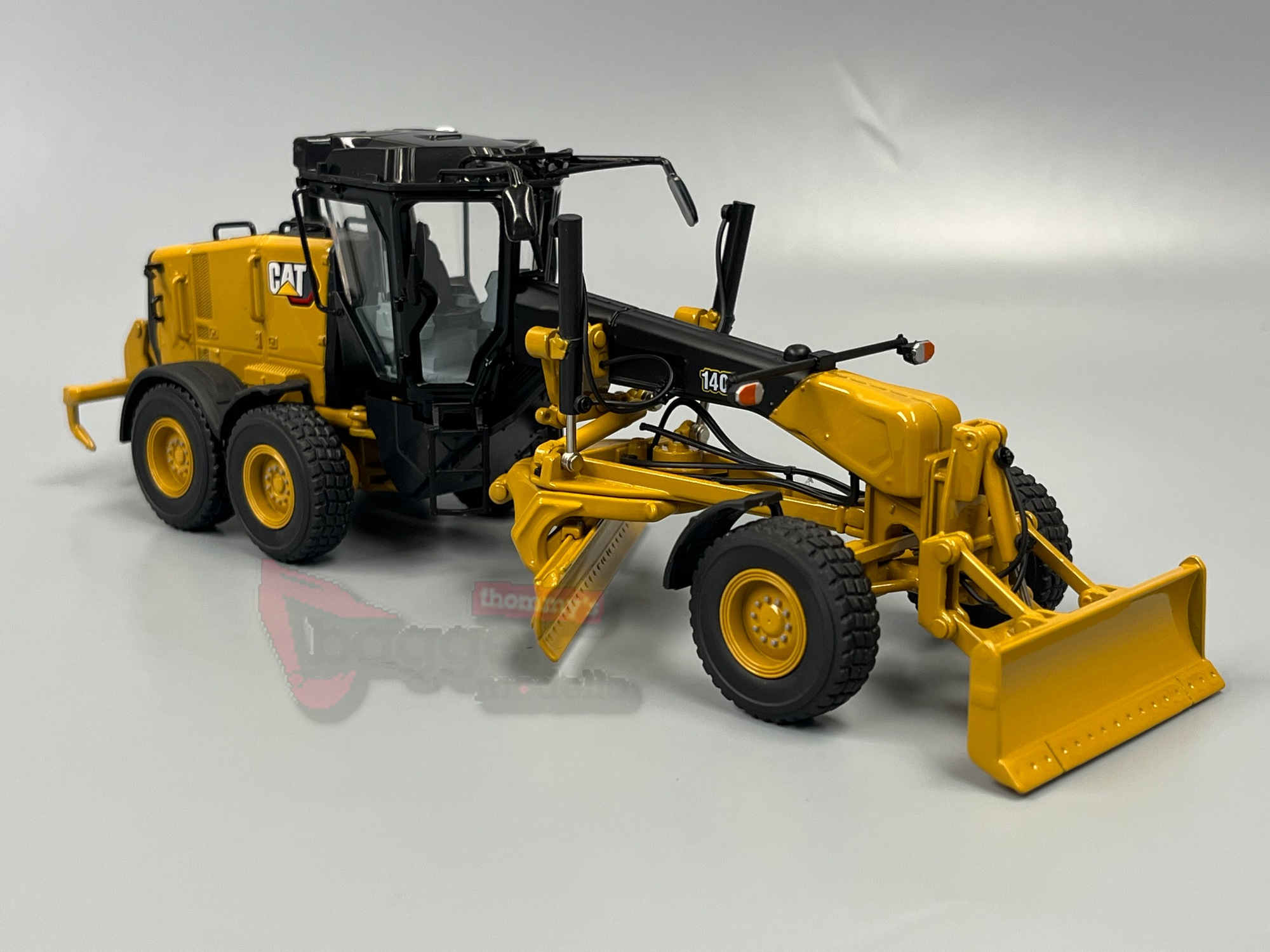85796 -DCM -CAT 140 Motor Grader Joy