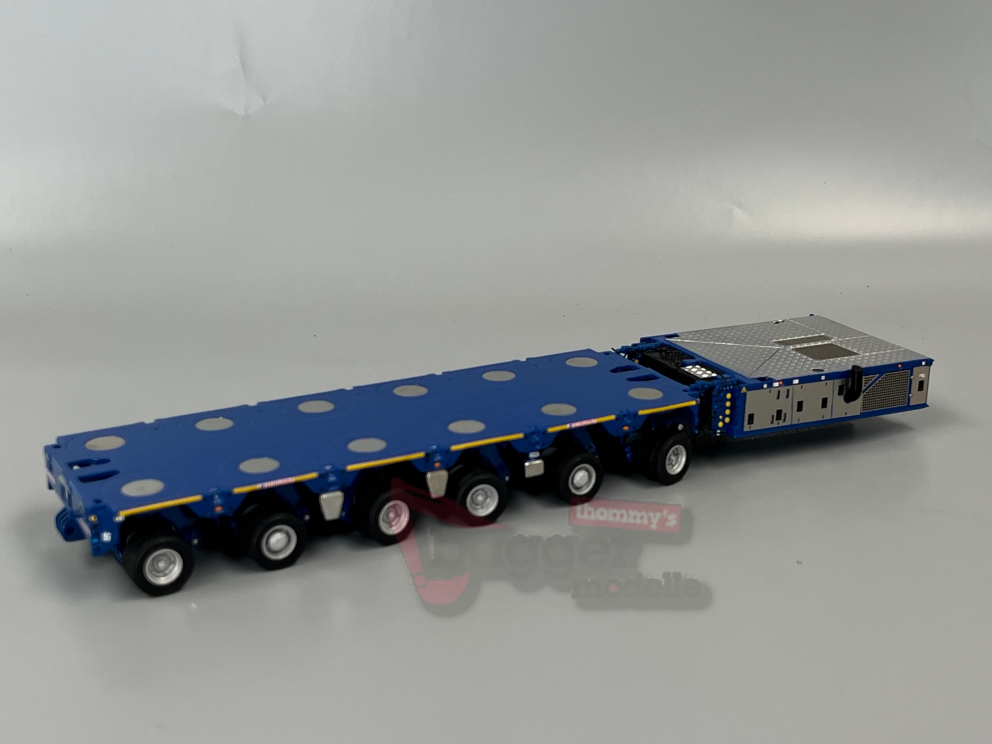 04-2249 -WSI - Premium Line; SCHEUERLE INTERCOMBI SPE  - 6 achs blau