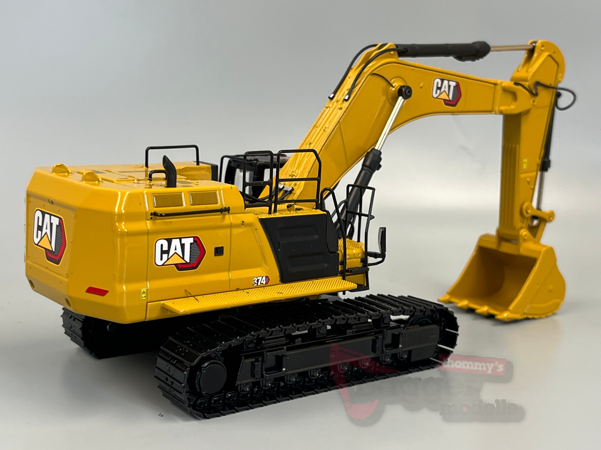 85793 - DCM - CAT 374 Hydraulikbagger