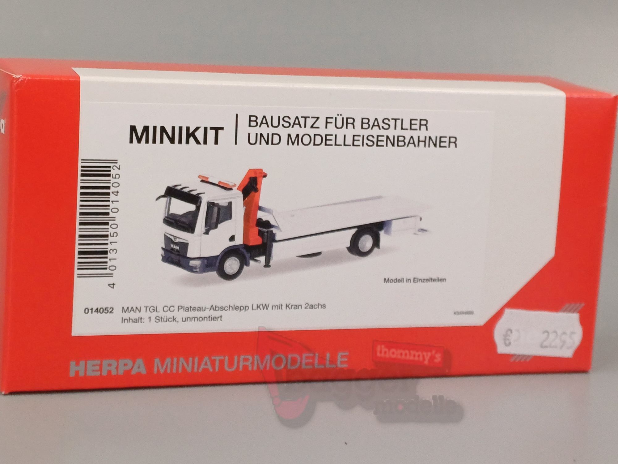 014052 - Herpa  - MiniKit: MAN TGM Plateau-Abschlepp-LKW mit Kran (1 Stück)