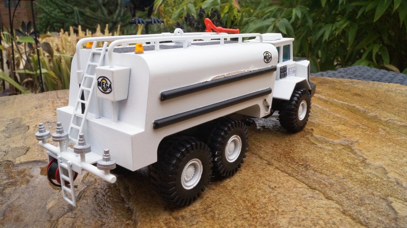 Volvo A35C Wassertanker  / Umbau  weiß