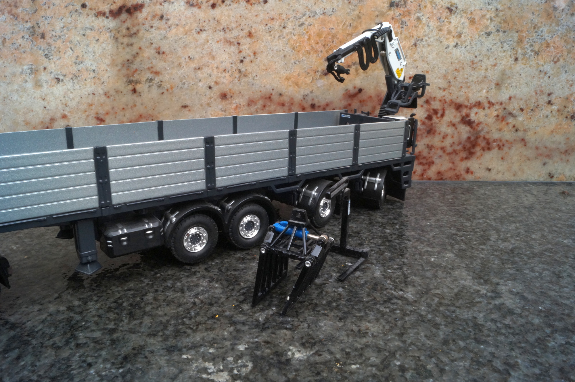 Mercedes Benz Actros Steinauflieger