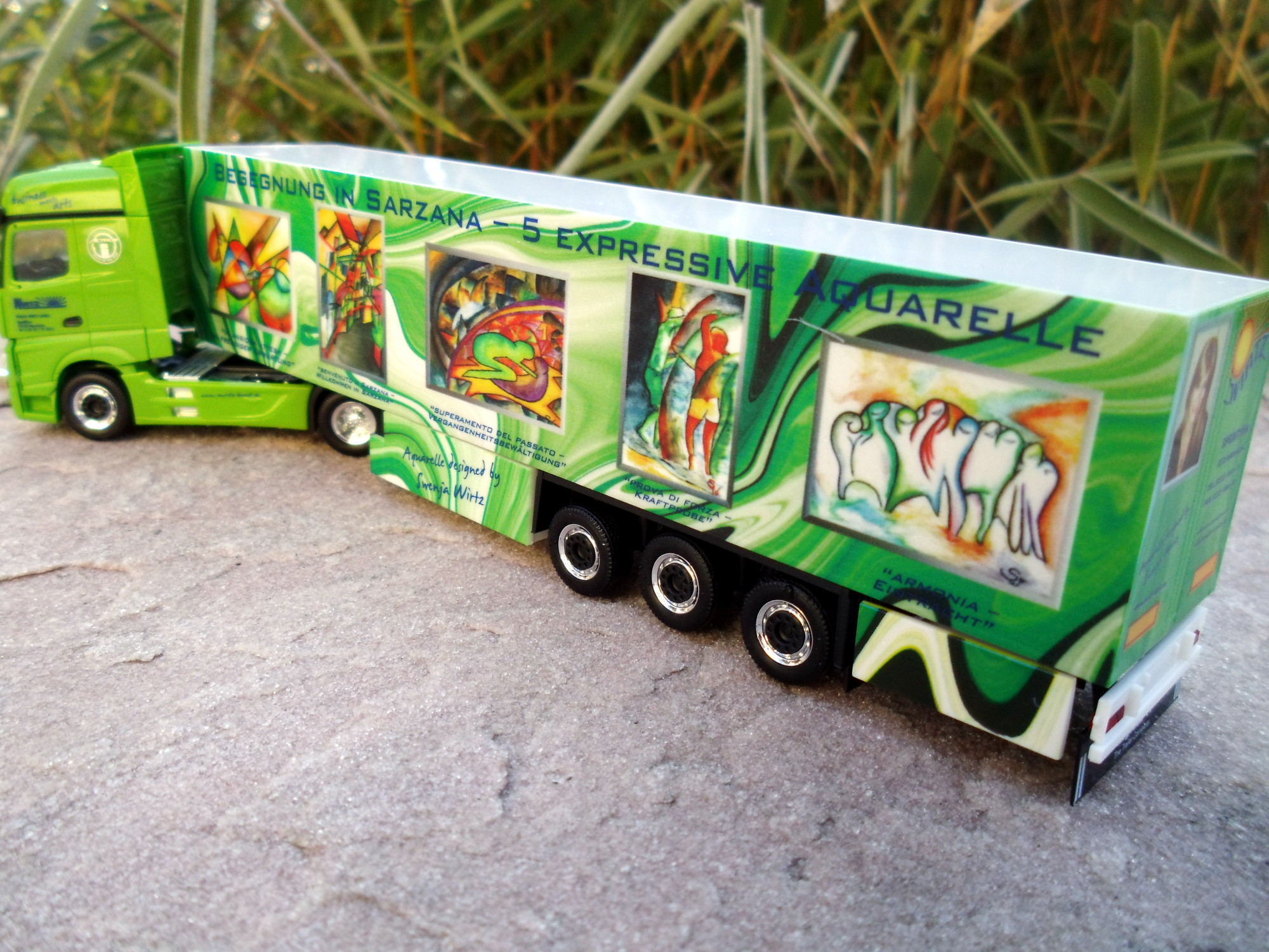 304276 - Herpa - Mercedes-Benz Actros Gigaspace Kühlkoffer-Sattelzug "Wirtz Art Truck"