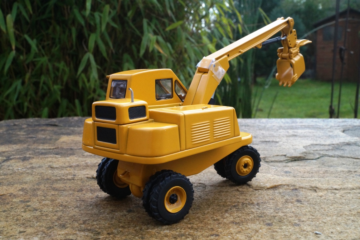 Liebherr L 300 historischer Mobilbagger