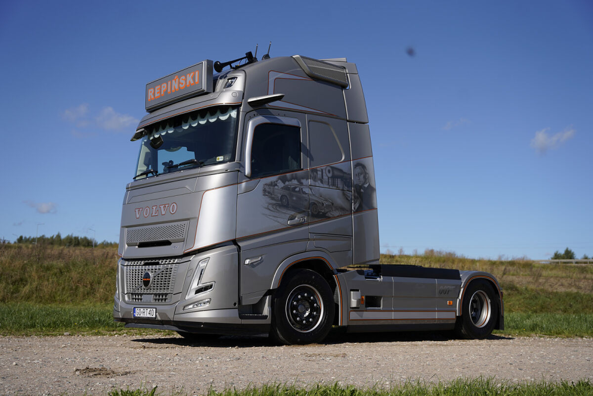 01-5295 - WSI - Volvo FH Aero Globetrotter XL 4x2 Zugmaschine - Repinski - PL
