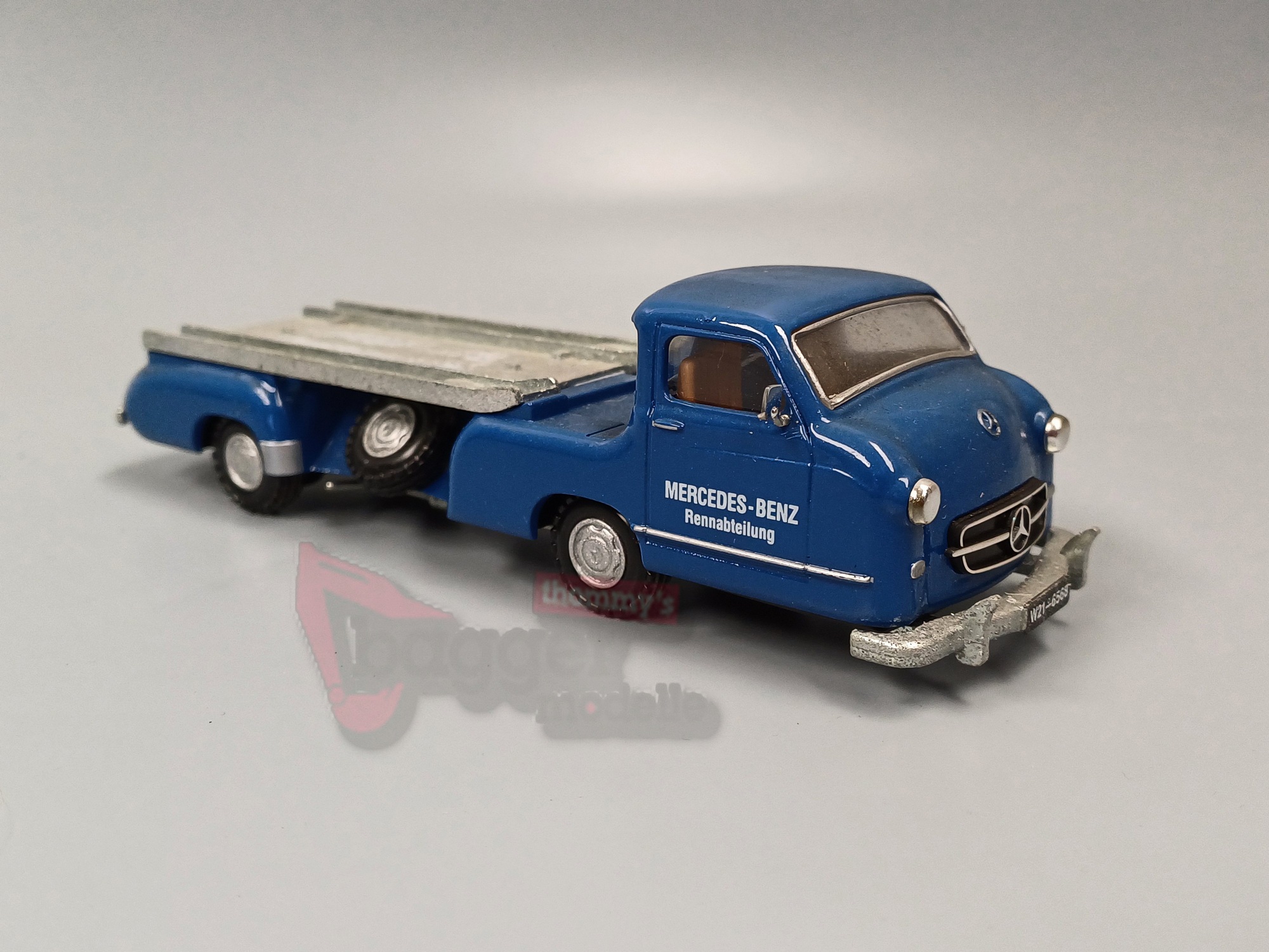 1034 - Conrad - Mercedes Benz Renntransporter Baujahr 1955