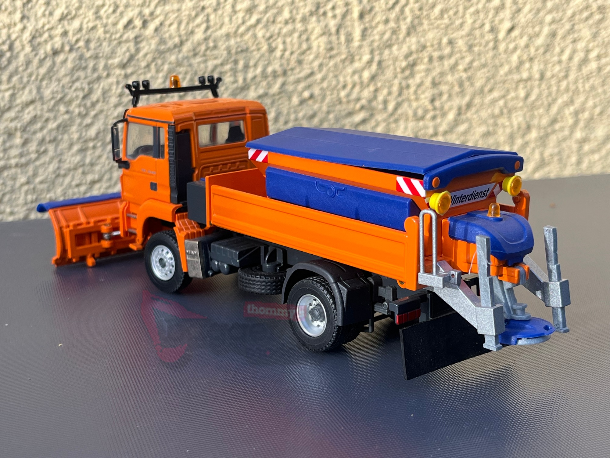 10177 - Rainer - MAN TGS Kipper 2achs mit Schneepflug und Streuaufbau - kommunal