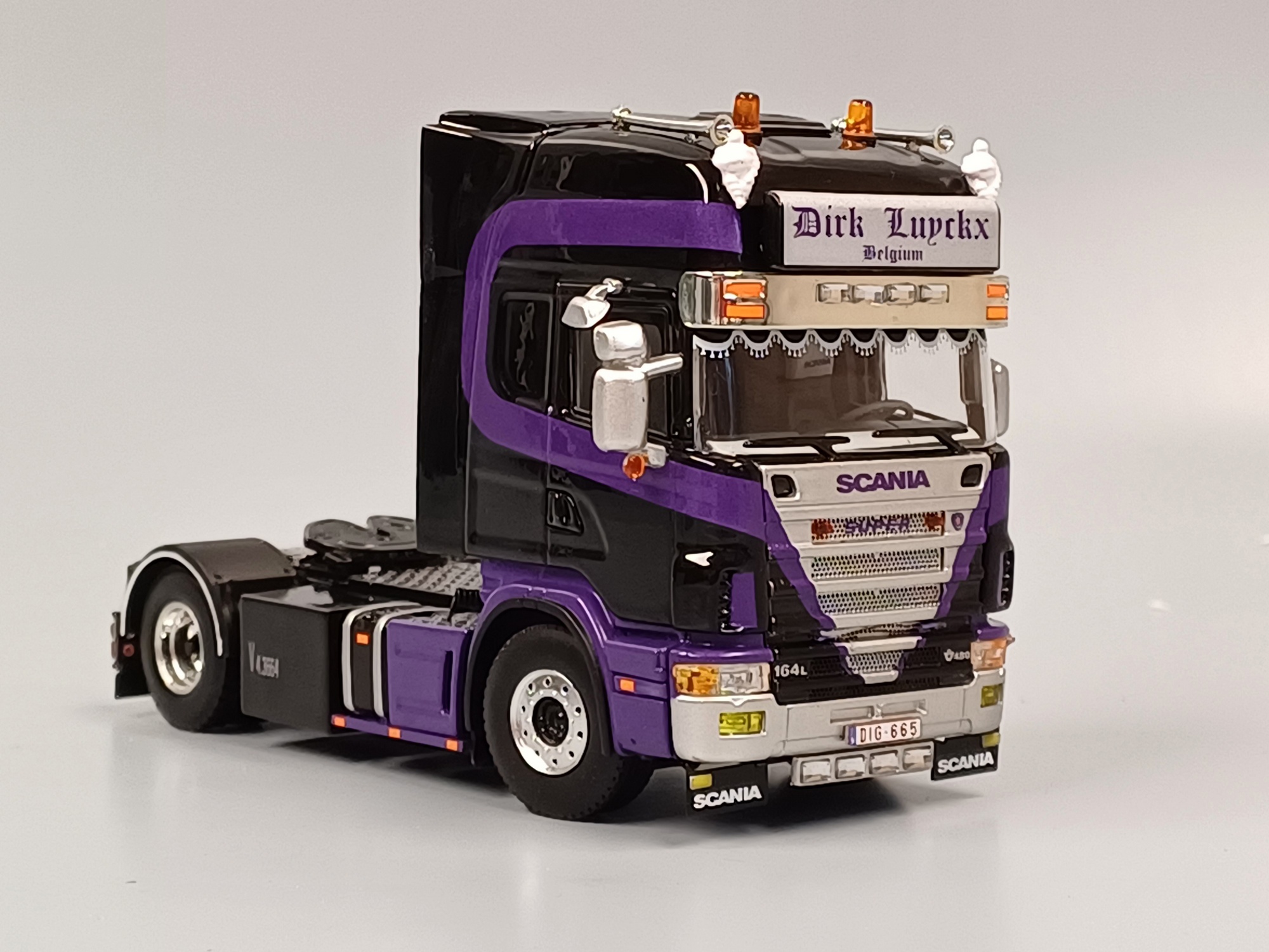01-4597 -WSI - Scania  4 Serie Topline  2achs Zugmaschine " Dirk Luyckx -B-