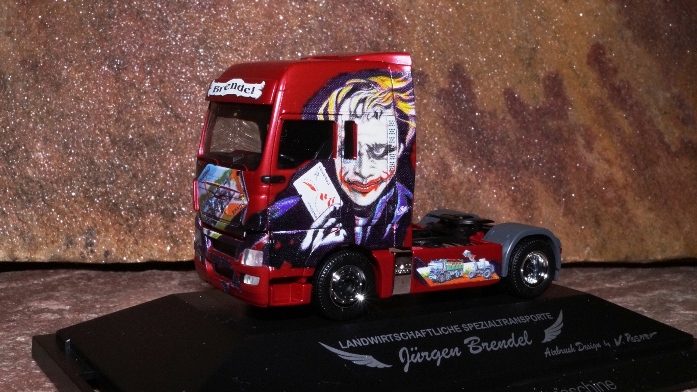110761 - Herpa - MAN TGX XXL Zugmaschine "Joker / Brendel" PC