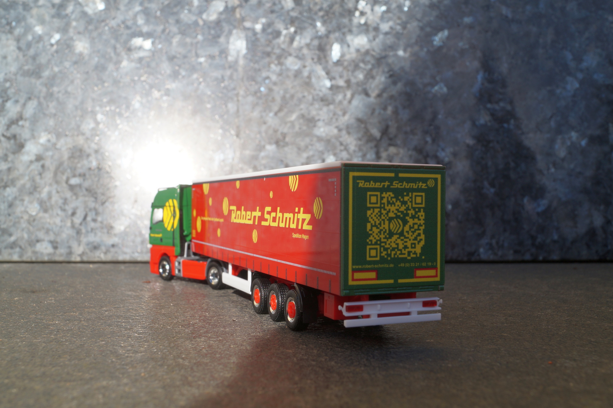 956154 - Herpa - MAN TGX GX Individual Gardinenplanen Sattelzug " Robert Schmitz"