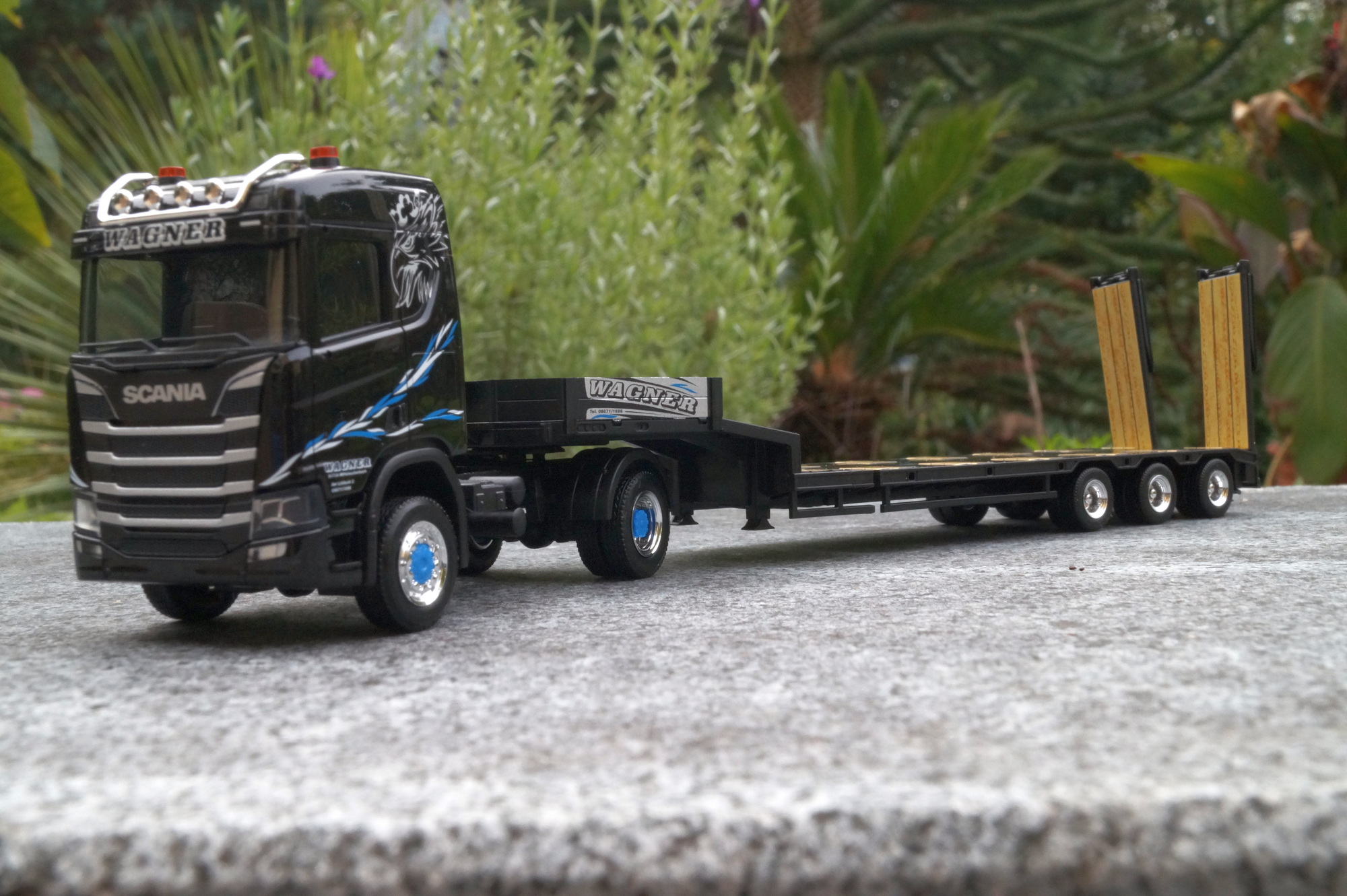 315128 - Herpa - Scania CR ND 4x4 mit 3achs Tieflader - Wagner Mitteleschenbach