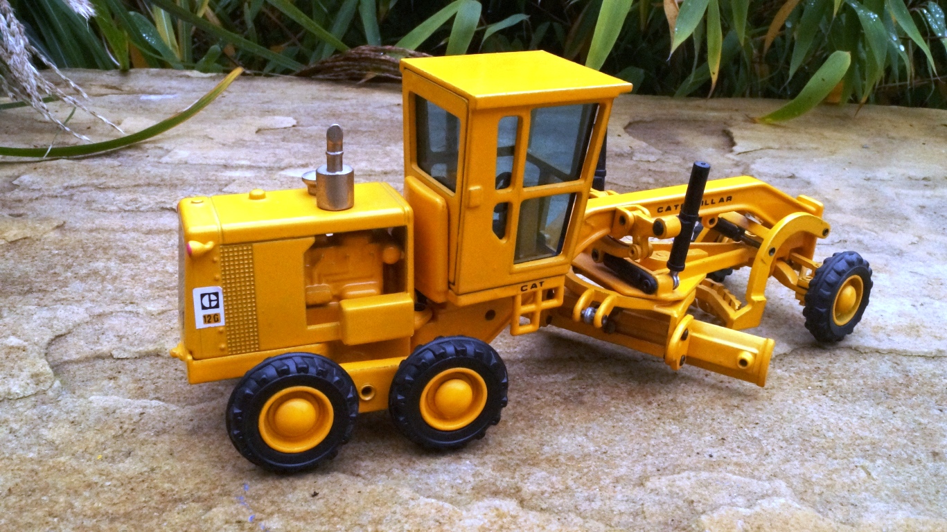 CAT 12G Grader