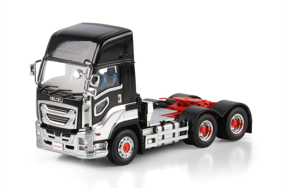 01-5194 - WSI - ISUZU GIGA SHORT 6x4 3achs Zugmaschine, schwarz
