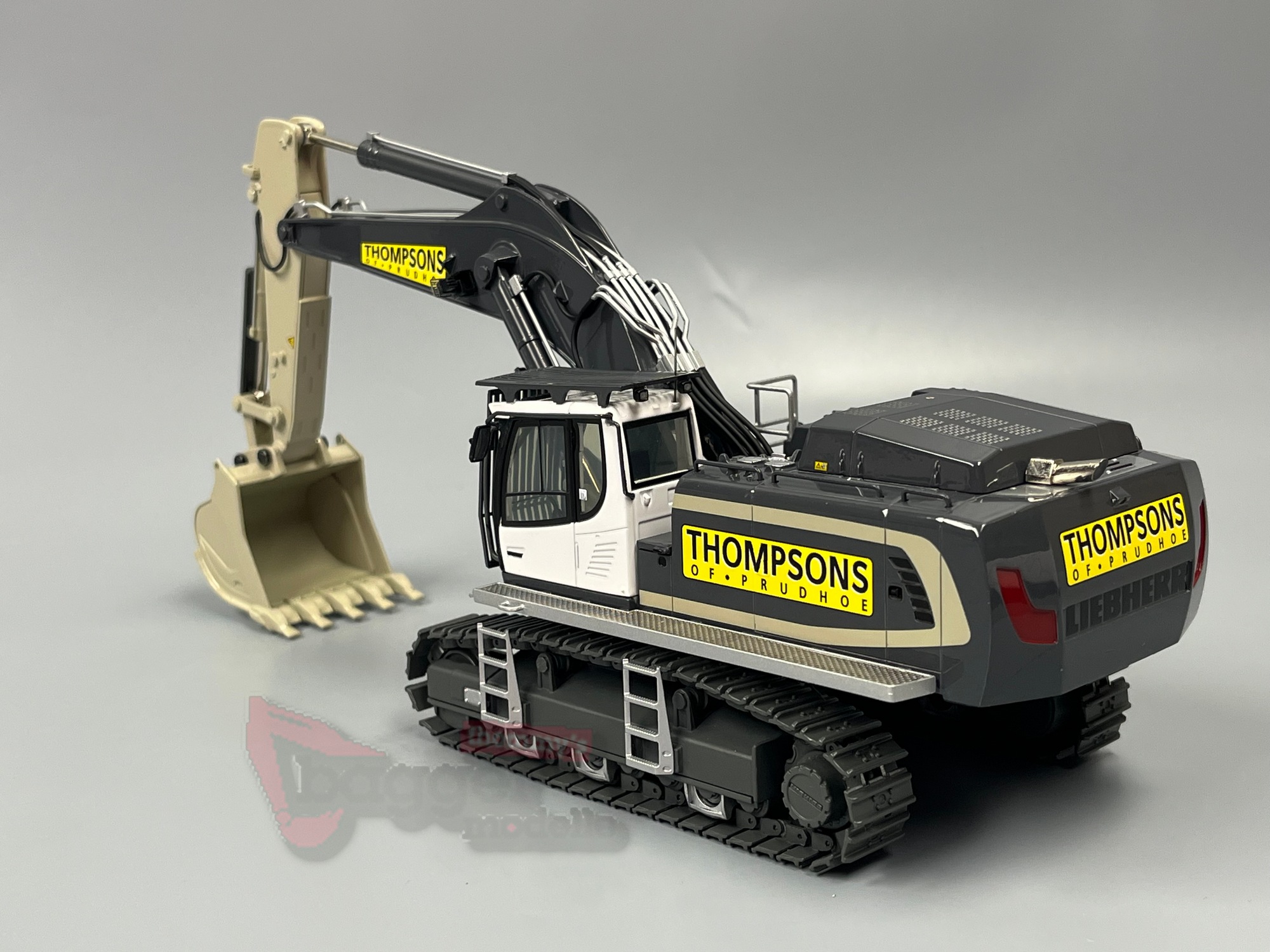 62-2013 - WSI - Liebherr R 970 SME Raupenbagger mit Tieflöffel und Abbruchzange - Thompsons - GB