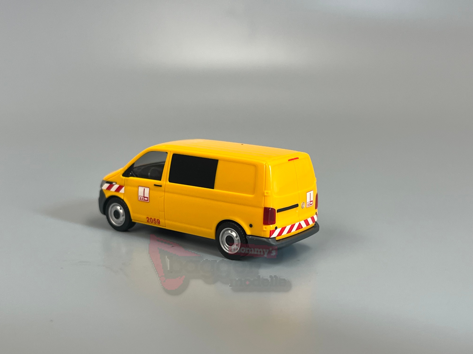 099189 - Herpa - Volkswagen (VW) T6.1 Halbbus "Max Bögl"