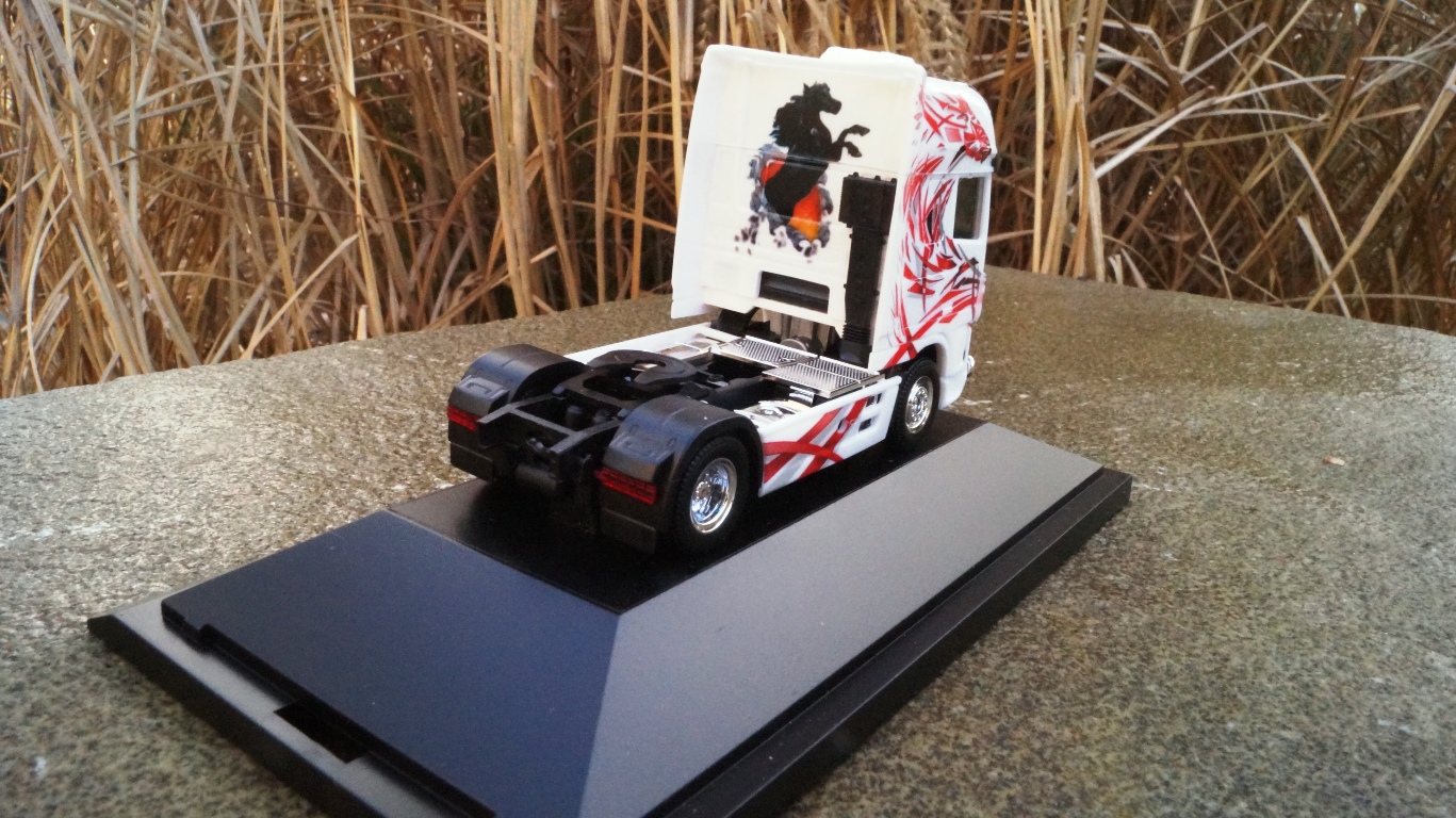 110778 - Herpa -DAF XF Zugmaschine "Spedition Franz"